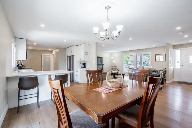 21711 52 AVENUE, Langley 5
