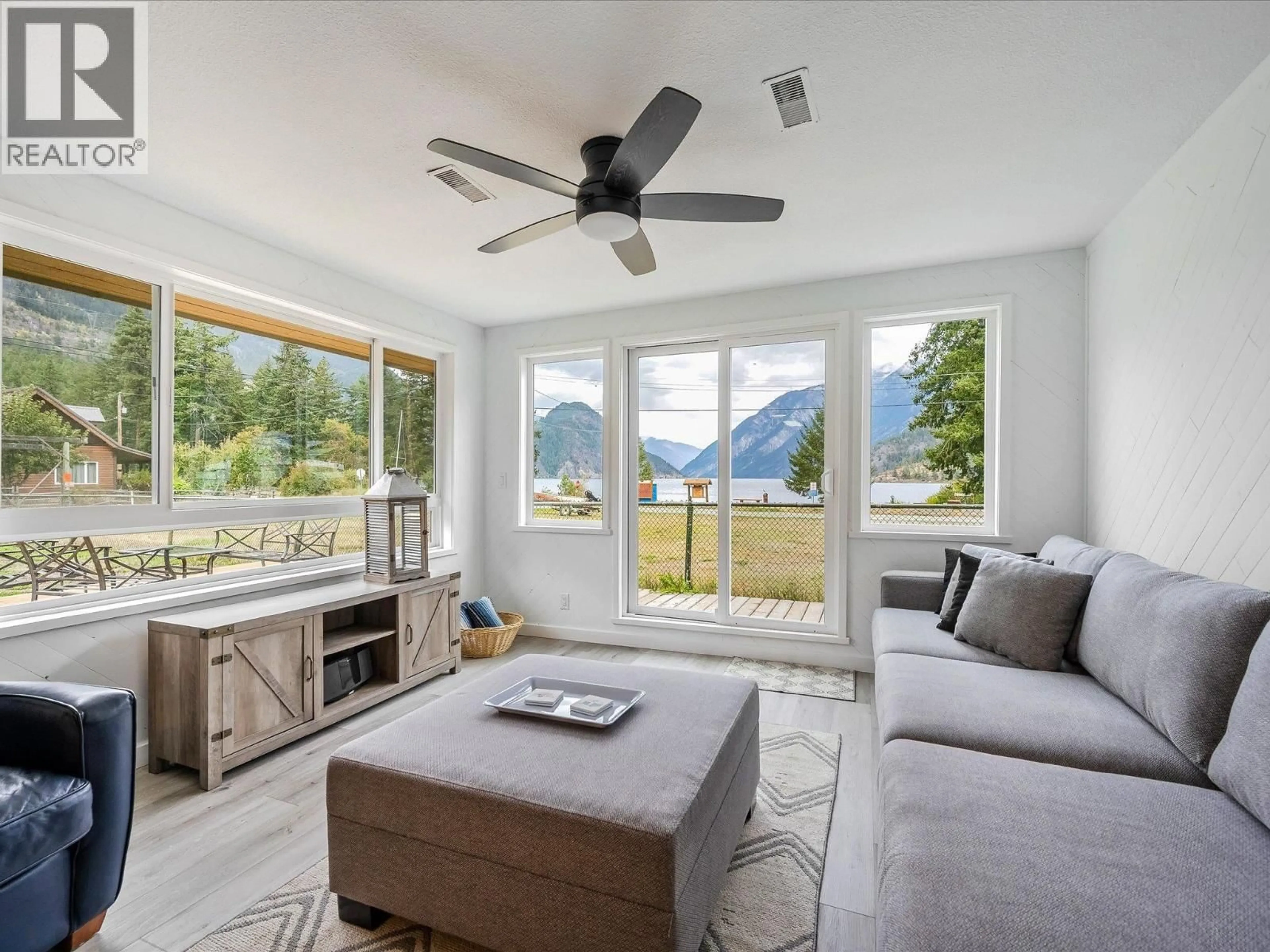 Living room with furniture, unknown for 10008 KOOCHA ROAD, D'Arcy British Columbia V0N1L0