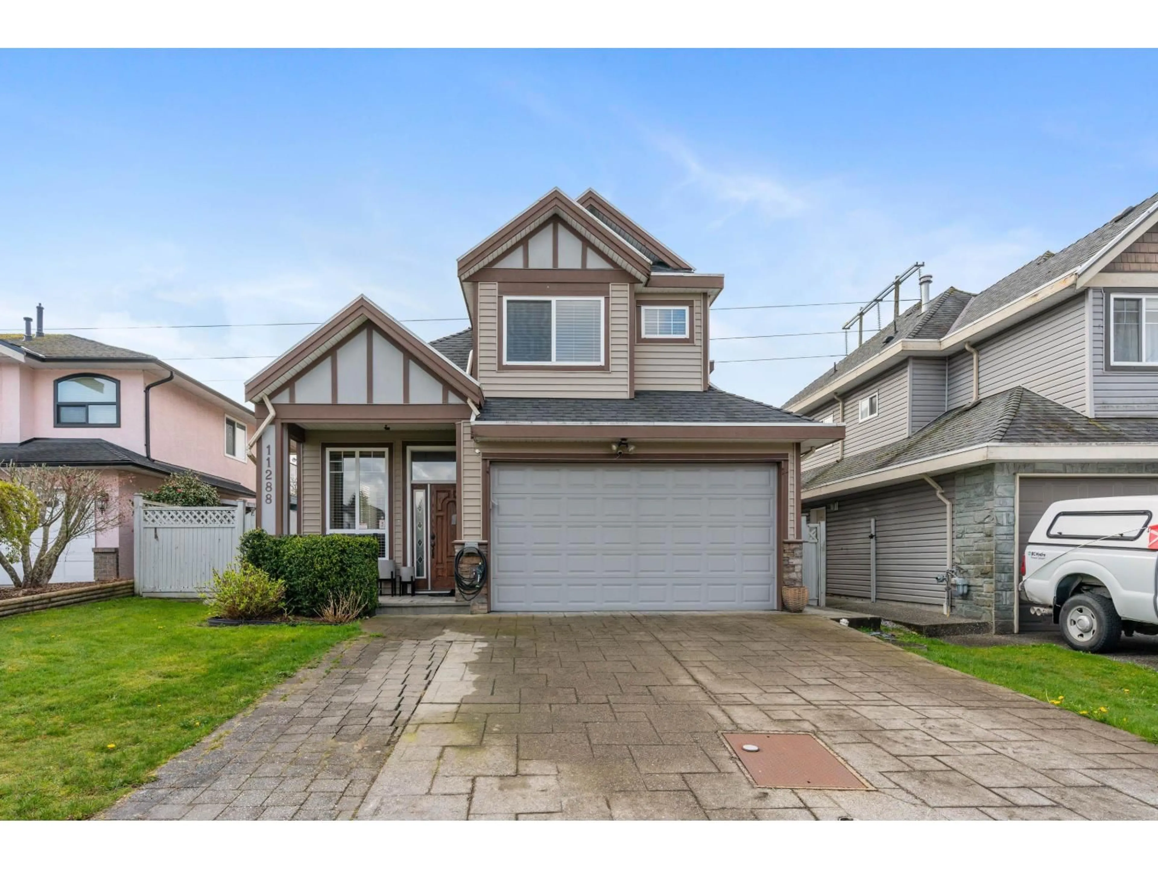 Home with vinyl exterior material, street for 11288 87A AVENUE, Delta British Columbia V4C3A6