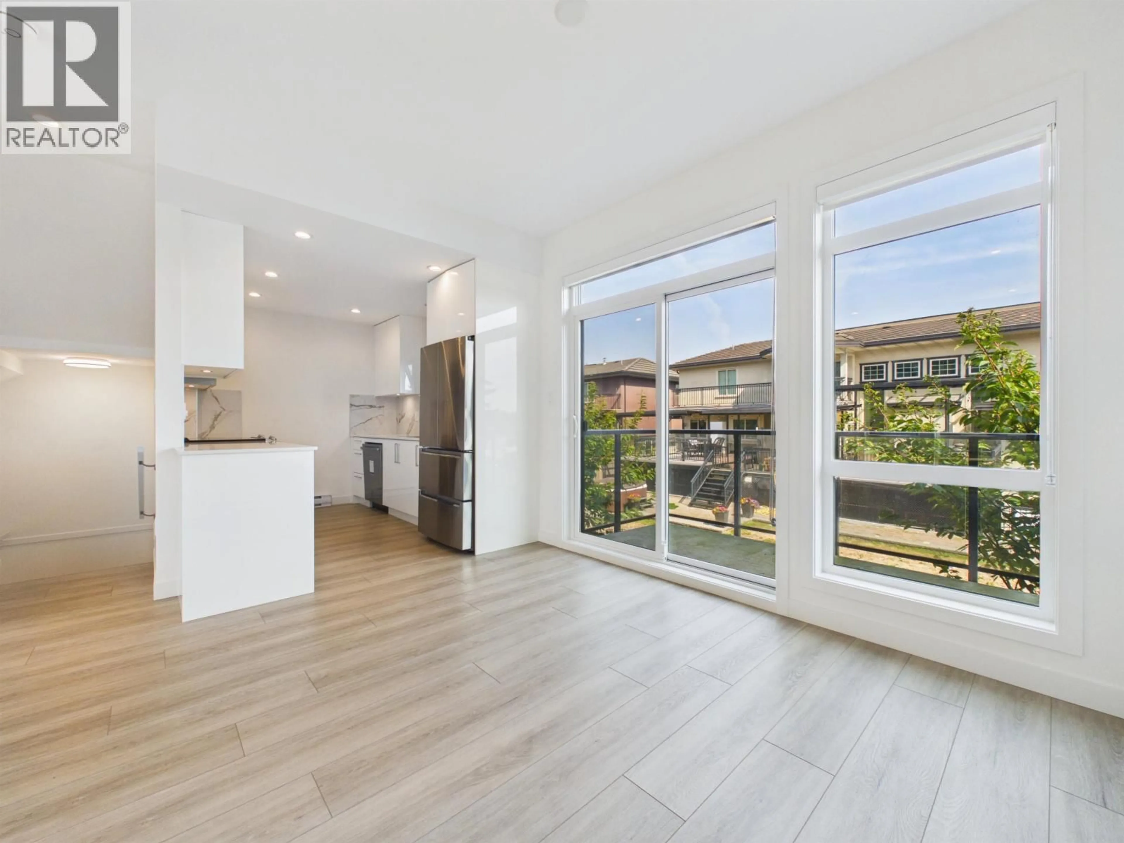 Open concept kitchen, unknown for 96 - 4337 BOUNDARY ROAD, Richmond British Columbia V6V1S8