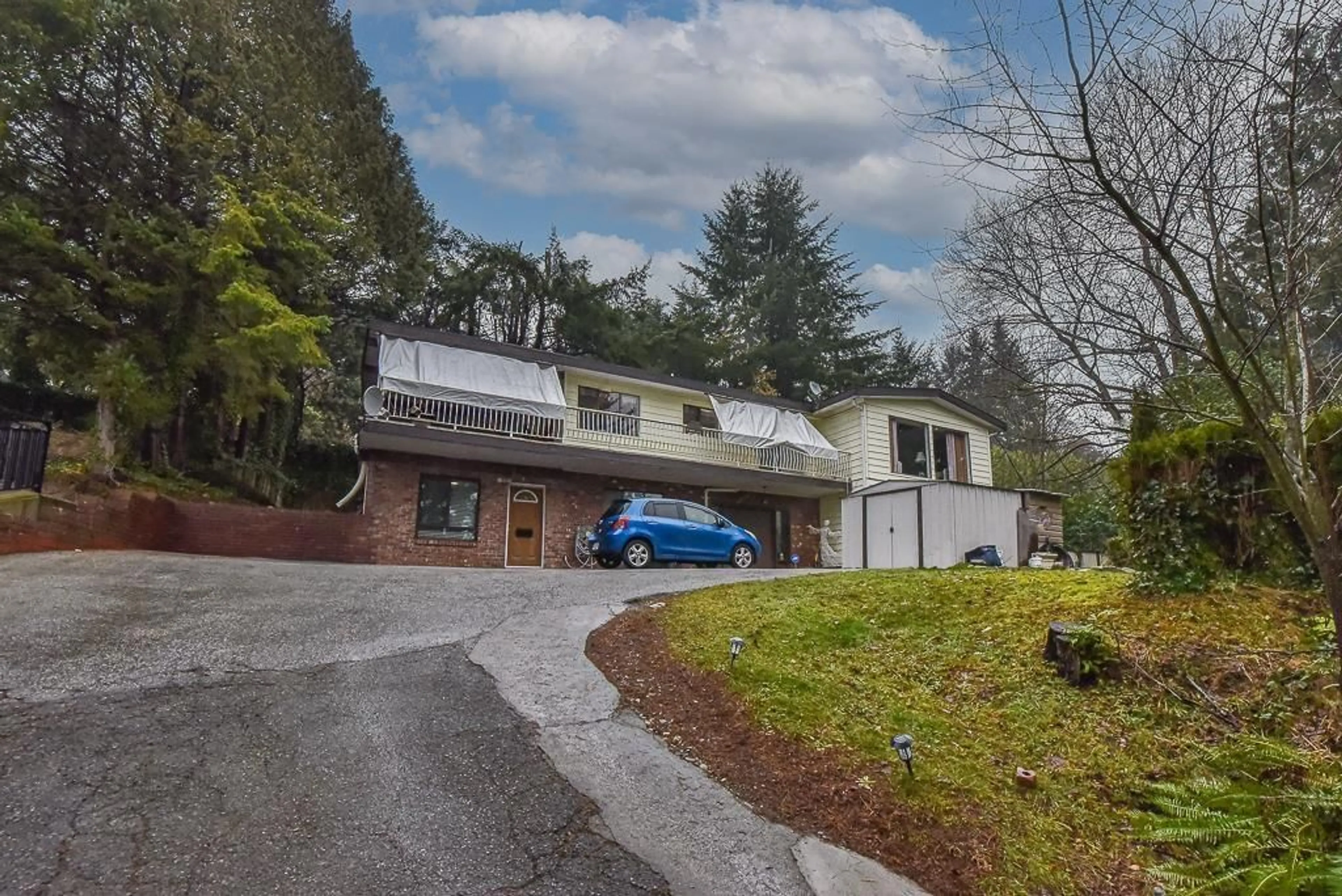 A pic from outside/outdoor area/front of a property/back of a property/a pic from drone, street for 13243 COULTHARD ROAD, Surrey British Columbia V3X3E5