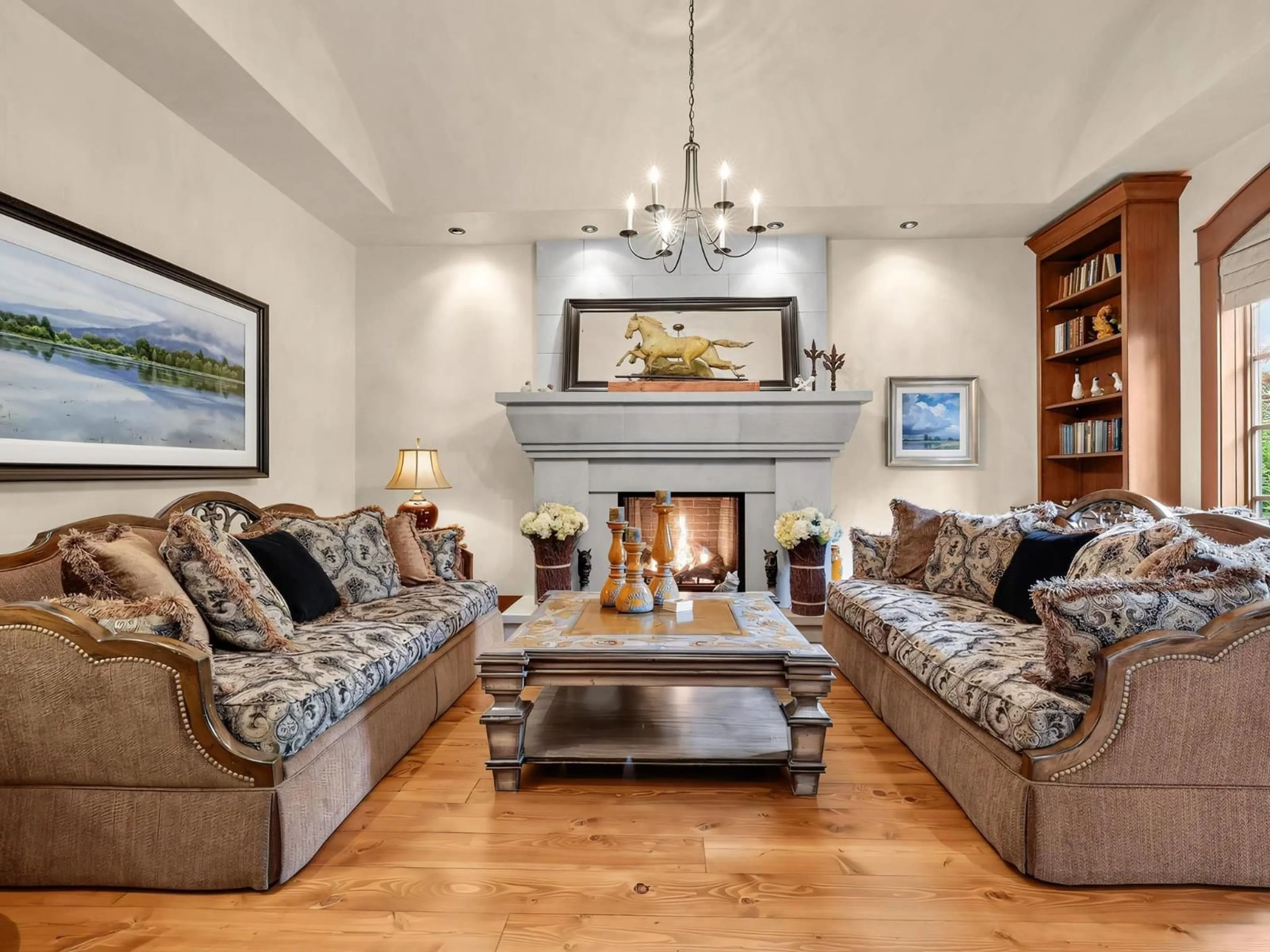 Living room with furniture, unknown for 19885 1 AVENUE, Langley British Columbia V2Z0A4