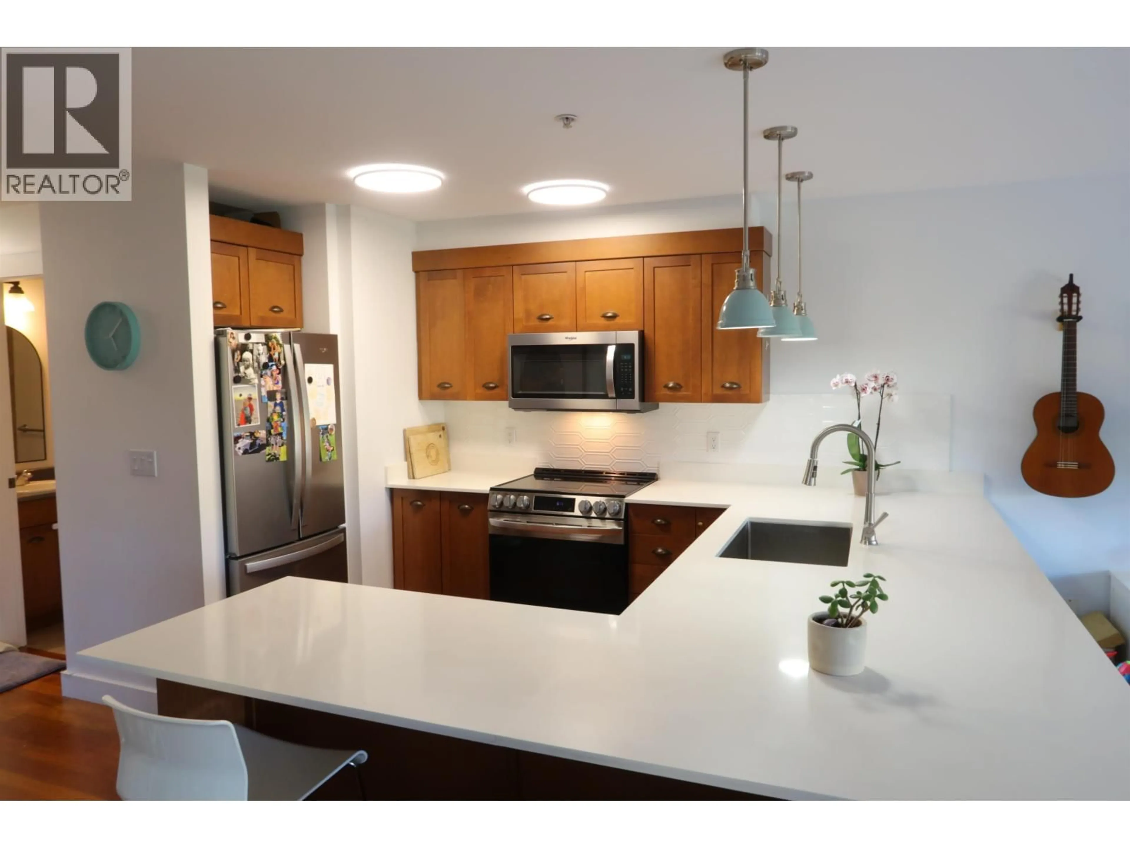 Open concept kitchen, unknown for 201 - 414 GOWER POINT ROAD, Gibsons British Columbia V0N1V0