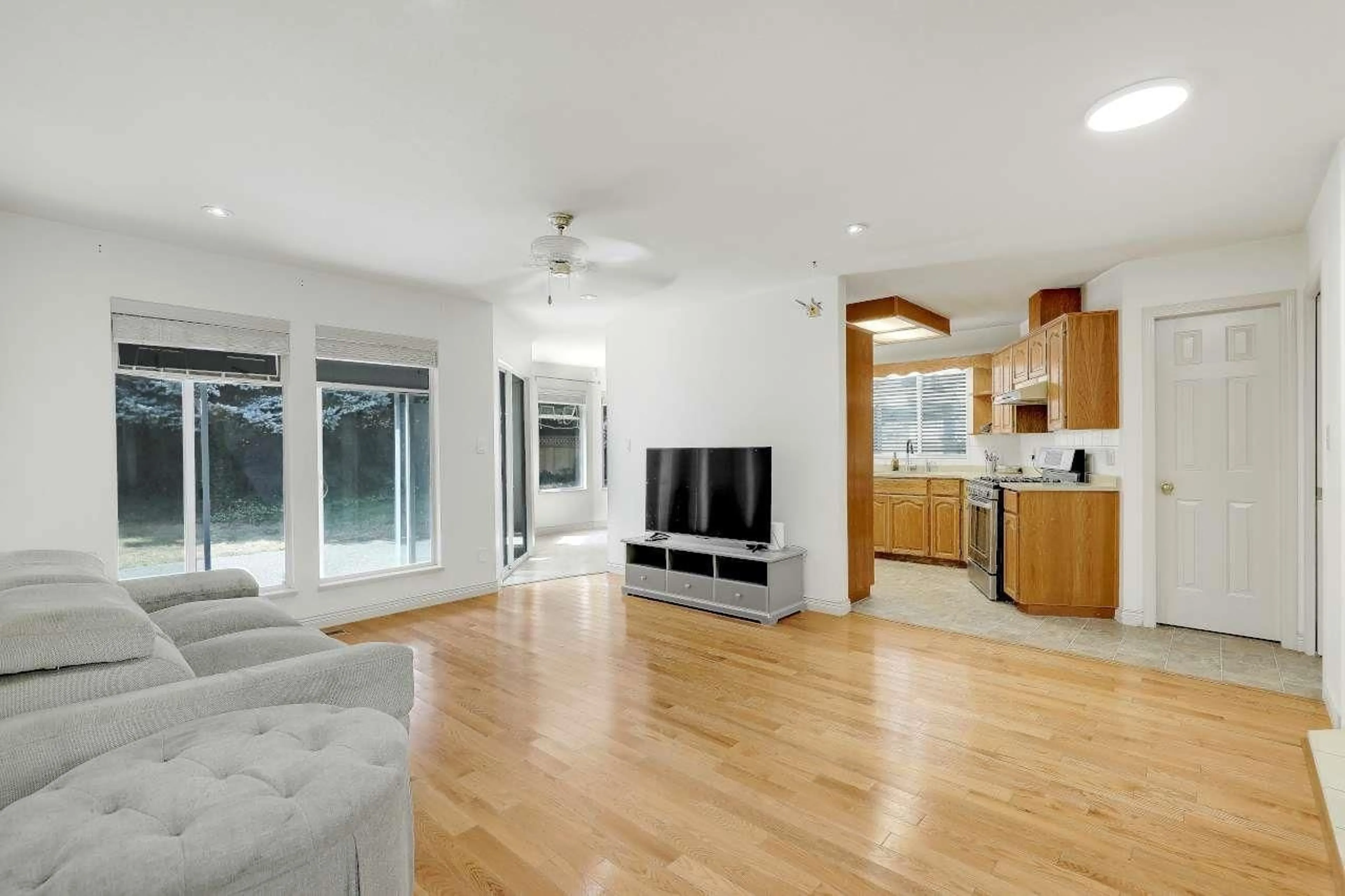 Unknown for 10869 162B STREET, Surrey British Columbia V4N1N9