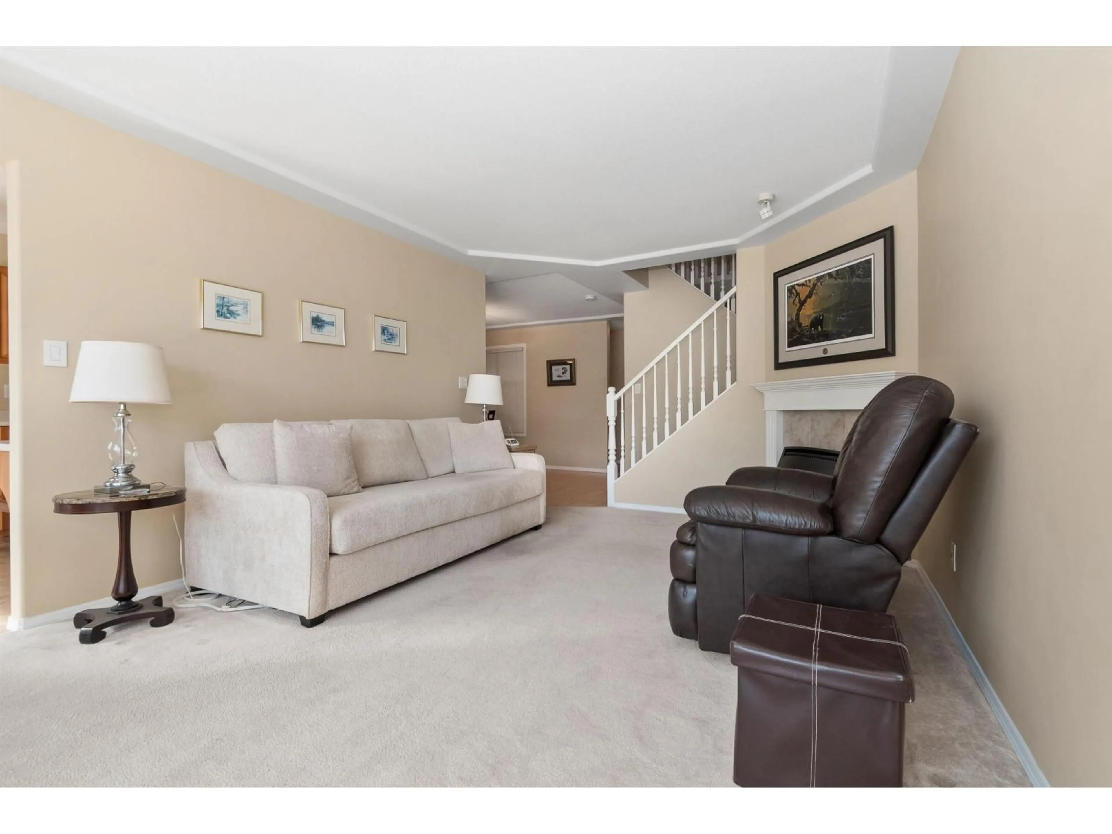 Living room with furniture, carpet floor for 180 - 6450 VEDDER ROAD, Chilliwack British Columbia V2R5N7