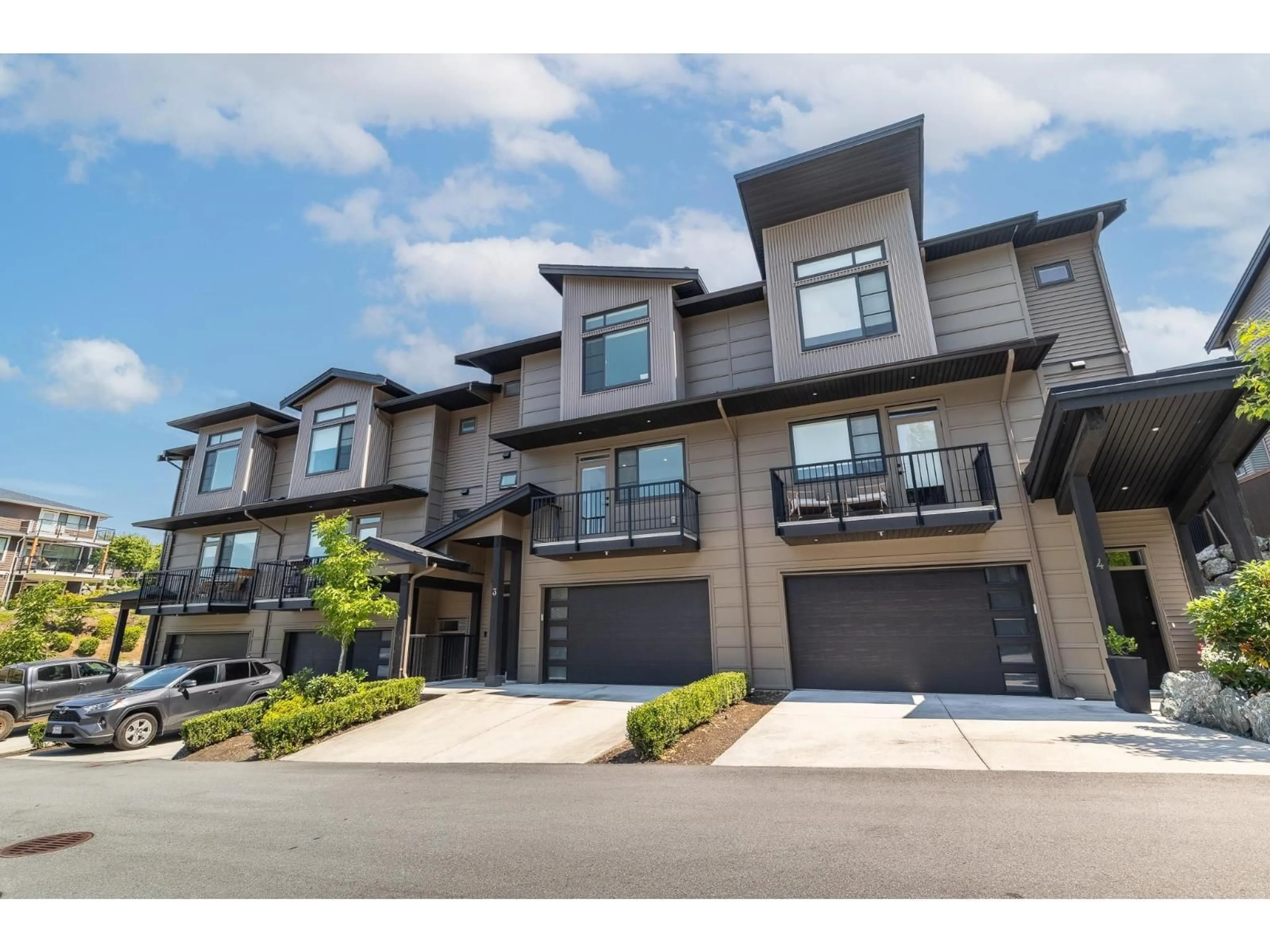Unknown for 3 - 43610 CHILLIWACK MOUNTAIN ROAD, Chilliwack British Columbia V2R4A1