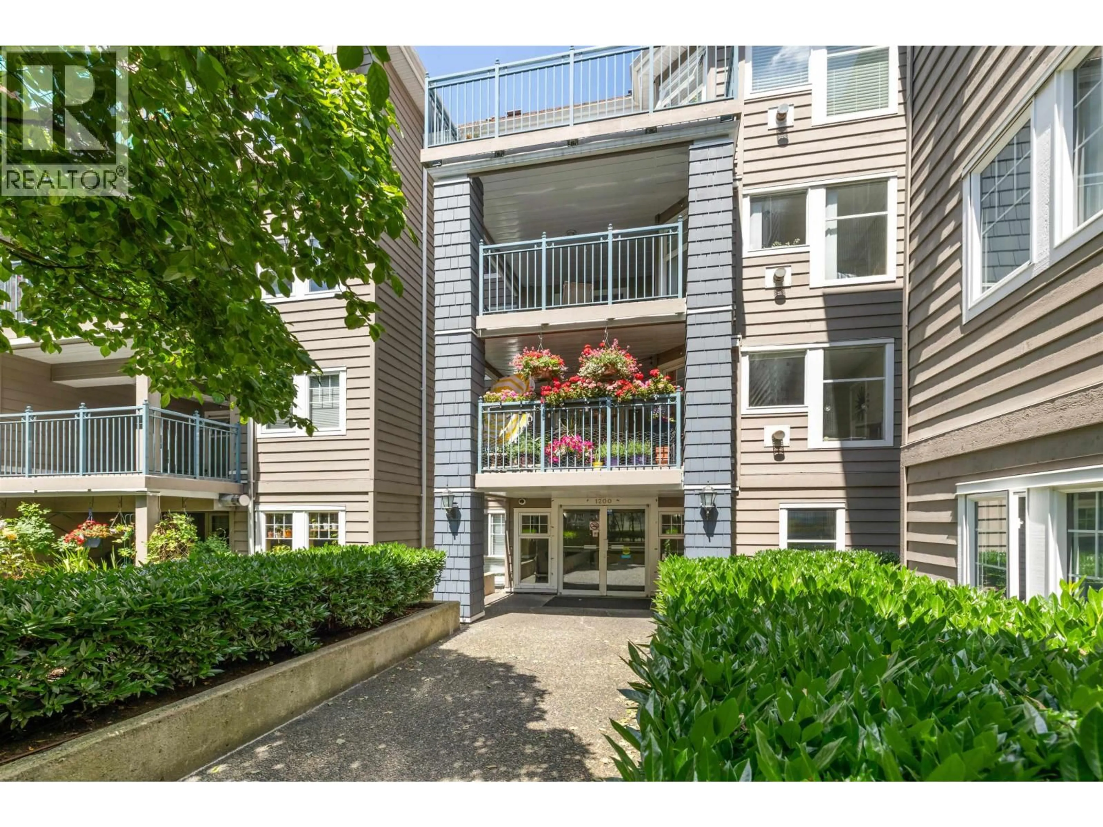 Unknown for 110 - 1200 EASTWOOD STREET, Coquitlam British Columbia V3B7R9