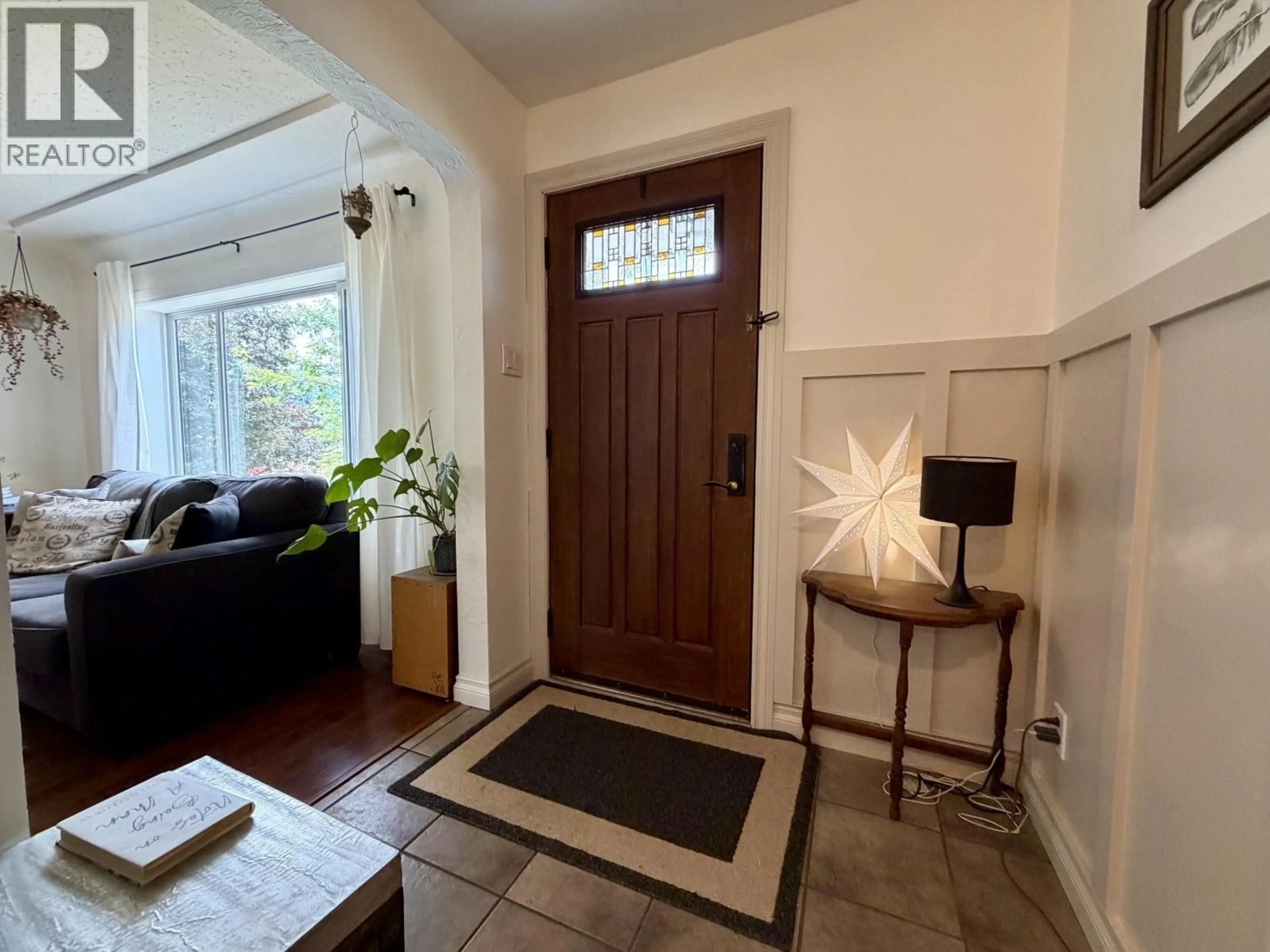 Indoor entryway for 3888 11TH AVENUE, Smithers British Columbia V0J2N0