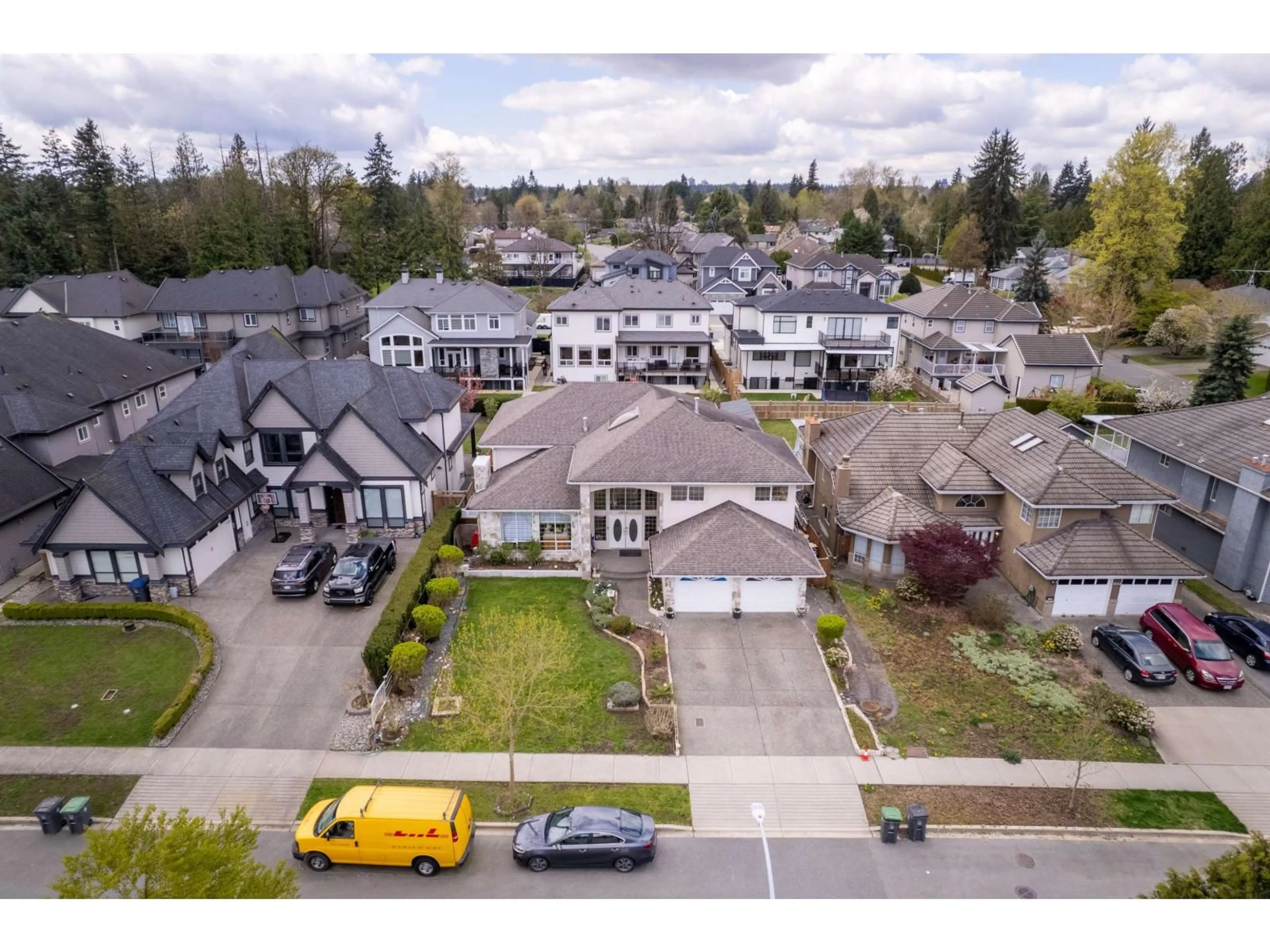A pic from outside/outdoor area/front of a property/back of a property/a pic from drone, street for 9671 157 STREET, Surrey British Columbia V4N2T2