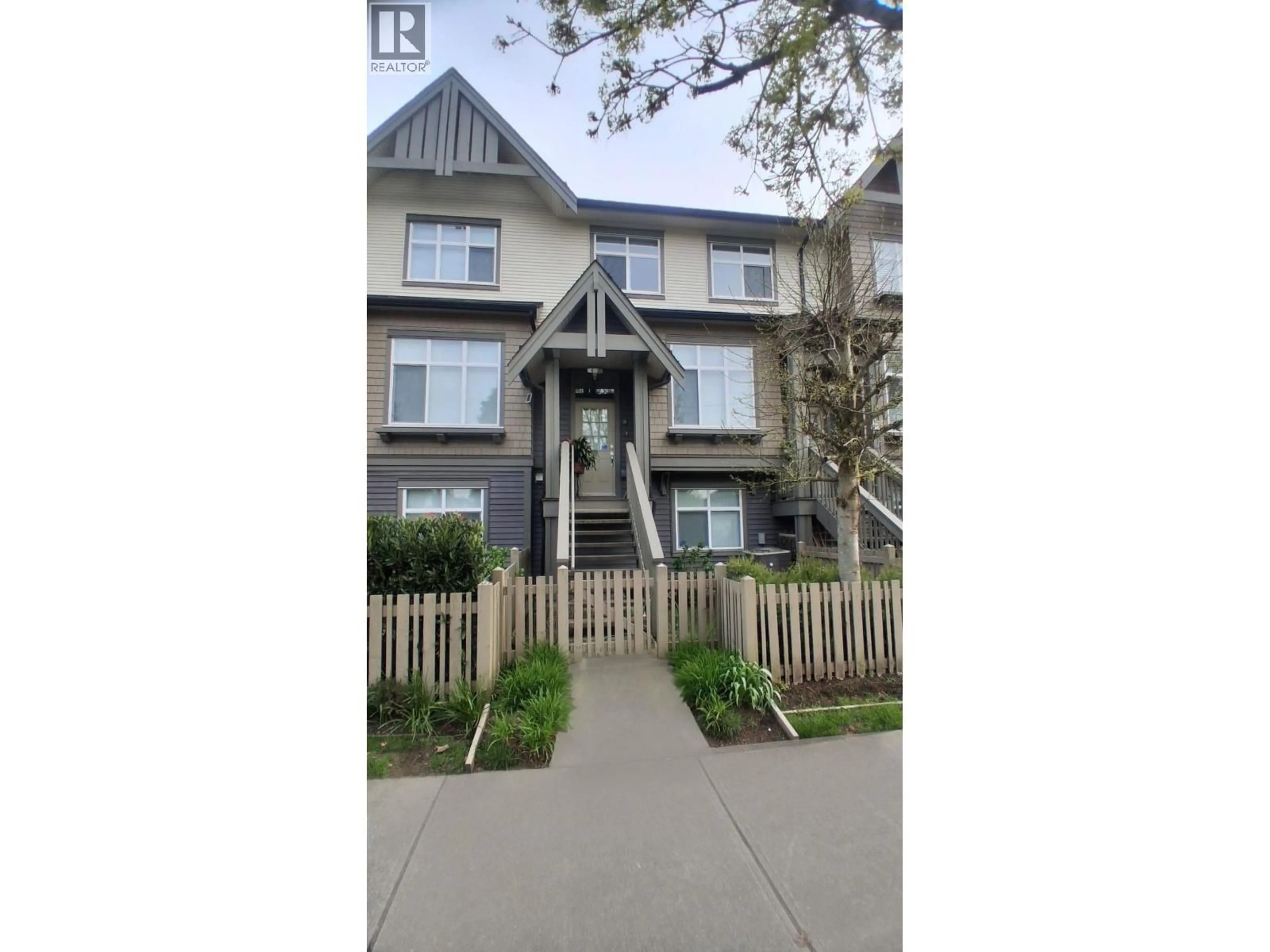 Unknown for 2 - 9800 ODLIN ROAD, Richmond British Columbia V6X0C2