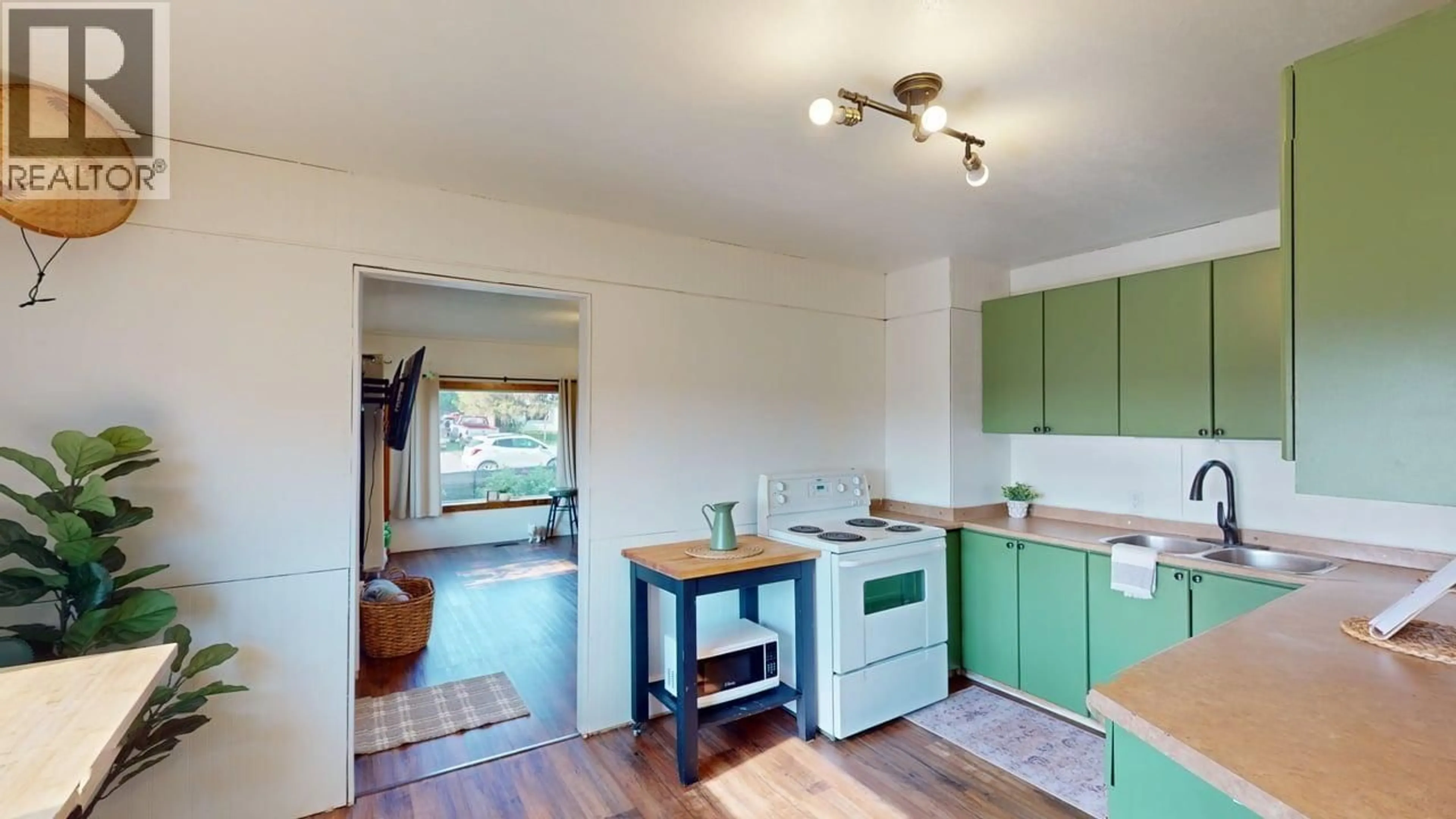 Standard kitchen, wood/laminate floor for 9615 96 STREET, Fort St. John British Columbia V1J3N7