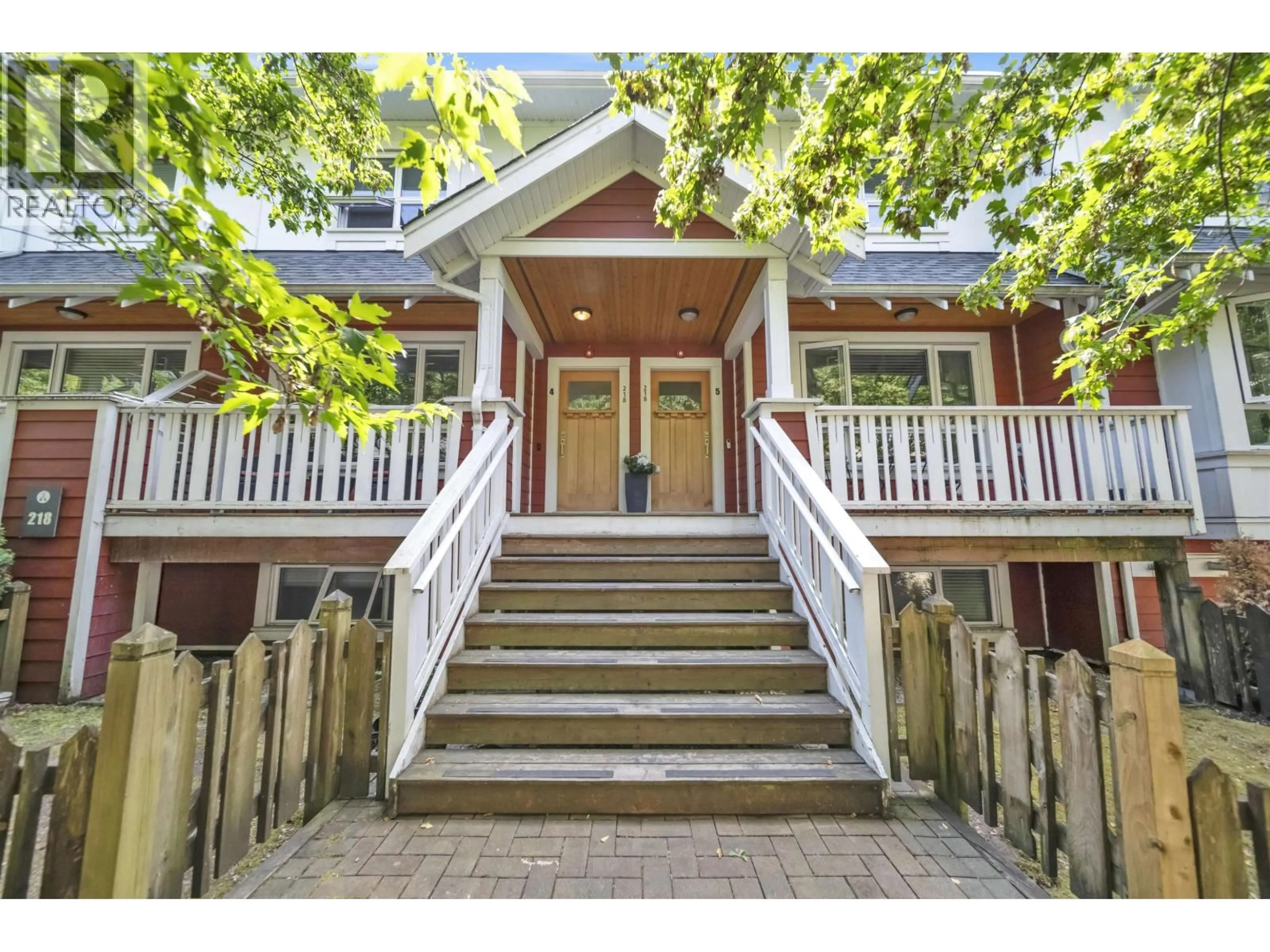 Unknown for 4 - 218 CAMATA STREET, New Westminster British Columbia V3M0H8