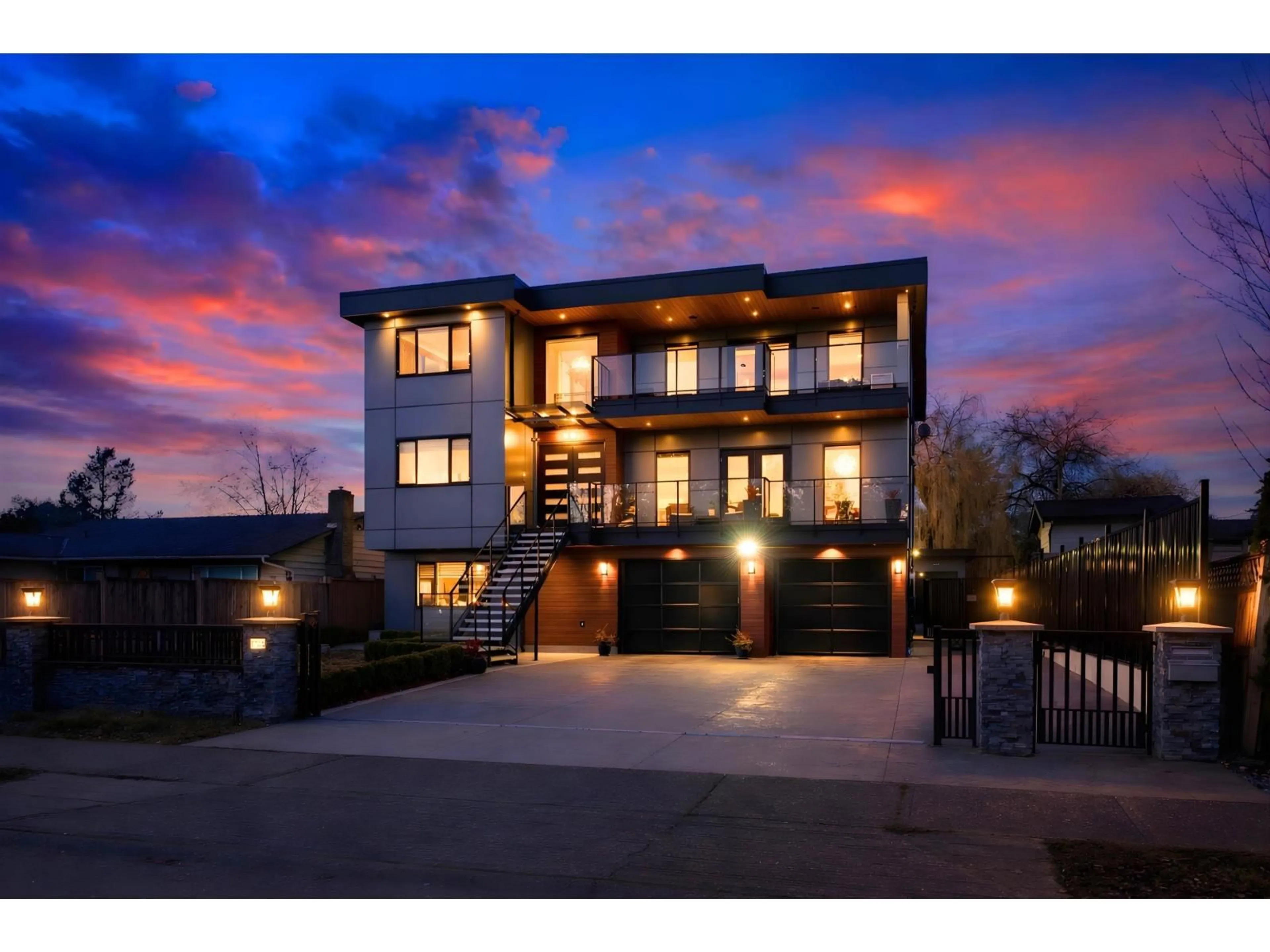 Home with brick exterior material, unknown for 17985 56A AVENUE, Surrey British Columbia V3S5H4