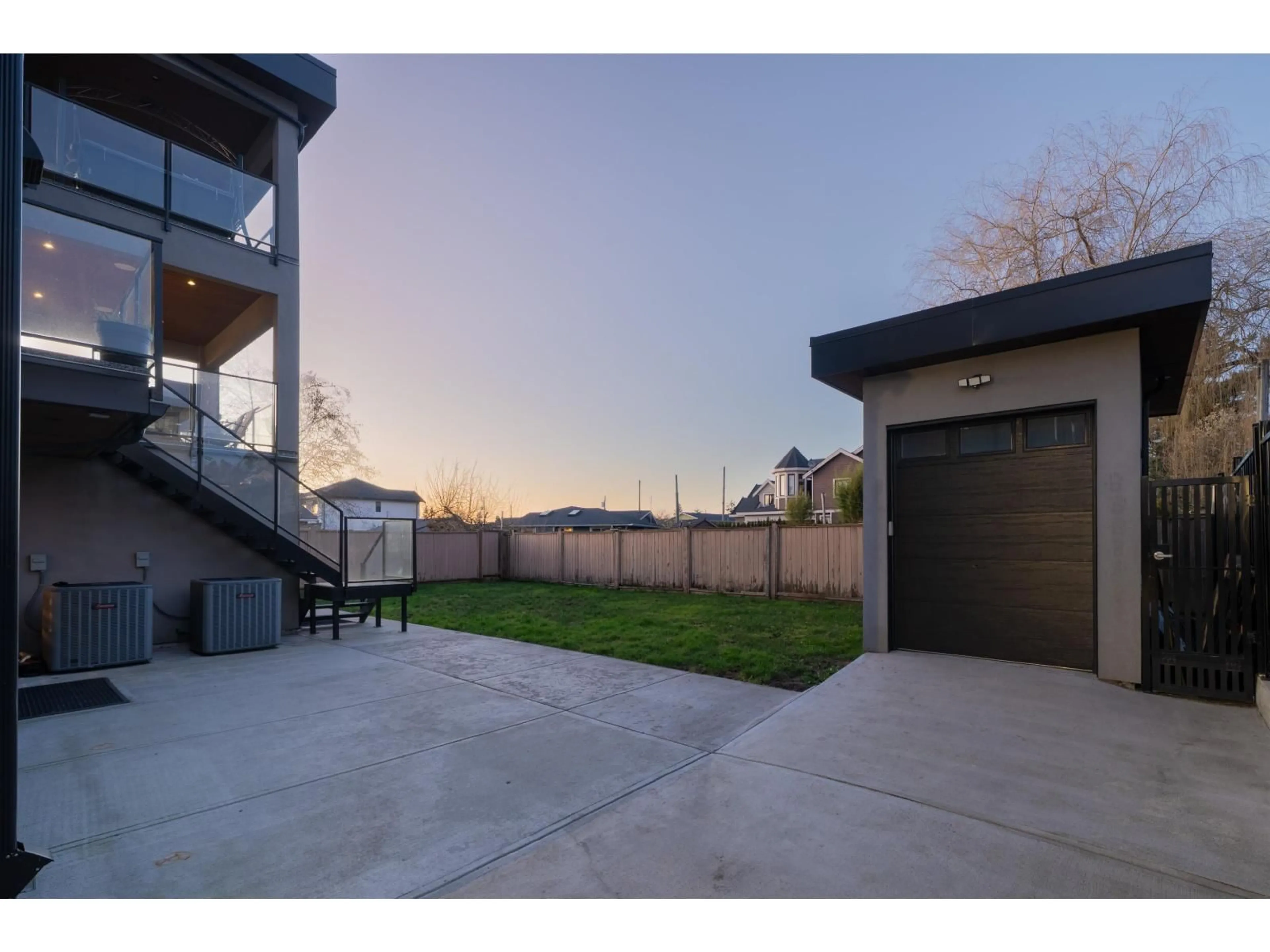 Patio, unknown for 17985 56A AVENUE, Surrey British Columbia V3S5H4