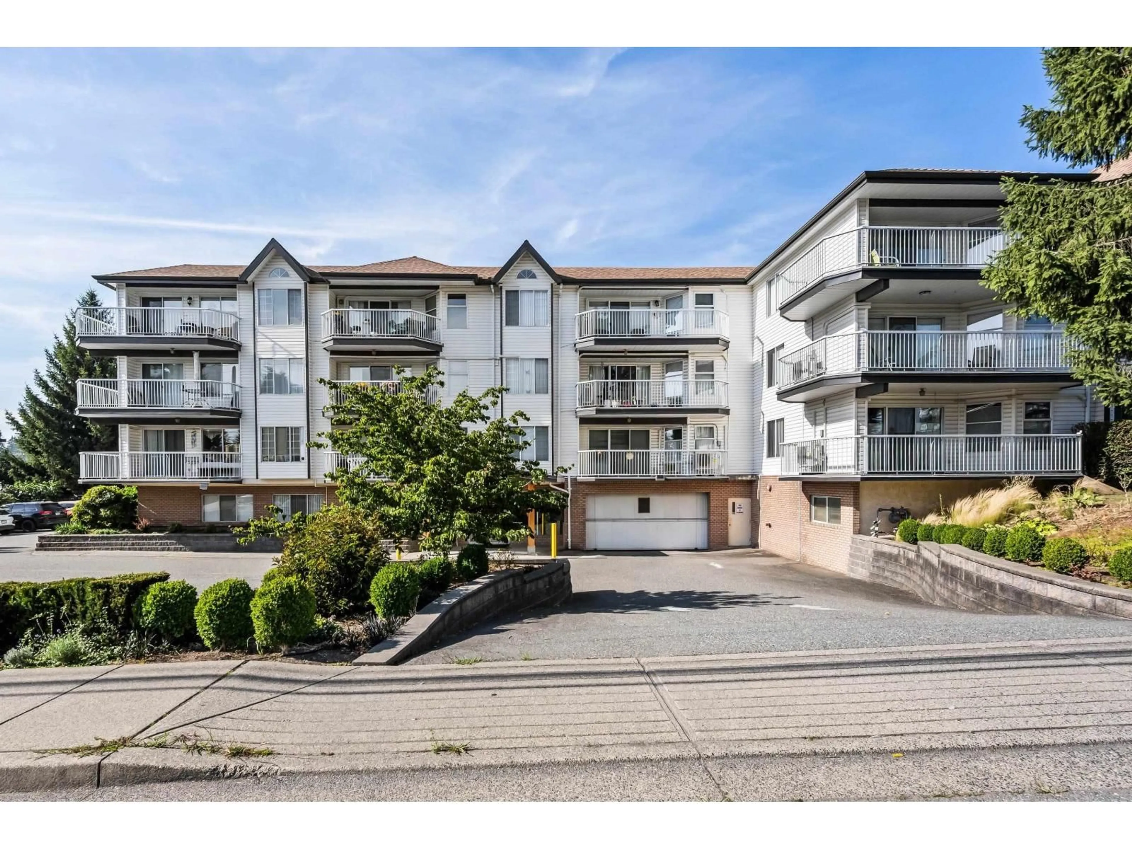 A pic from outside/outdoor area/front of a property/back of a property/a pic from drone, street for 208 - 33535 KING ROAD, Abbotsford British Columbia V2S6Z5