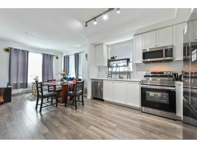 306 - 15848 FRASER HIGHWAY, Surrey 4
