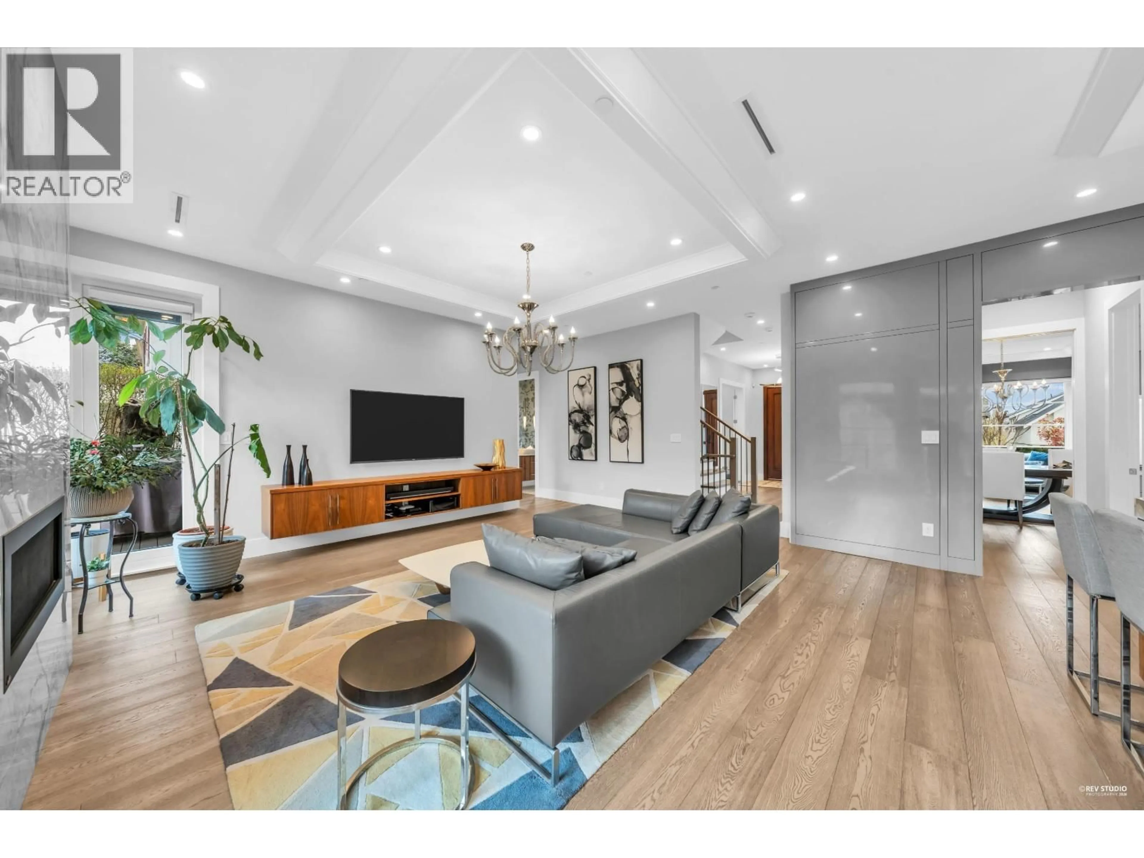 Unknown for 2820 W 32ND AVENUE, Vancouver British Columbia V6L2B6