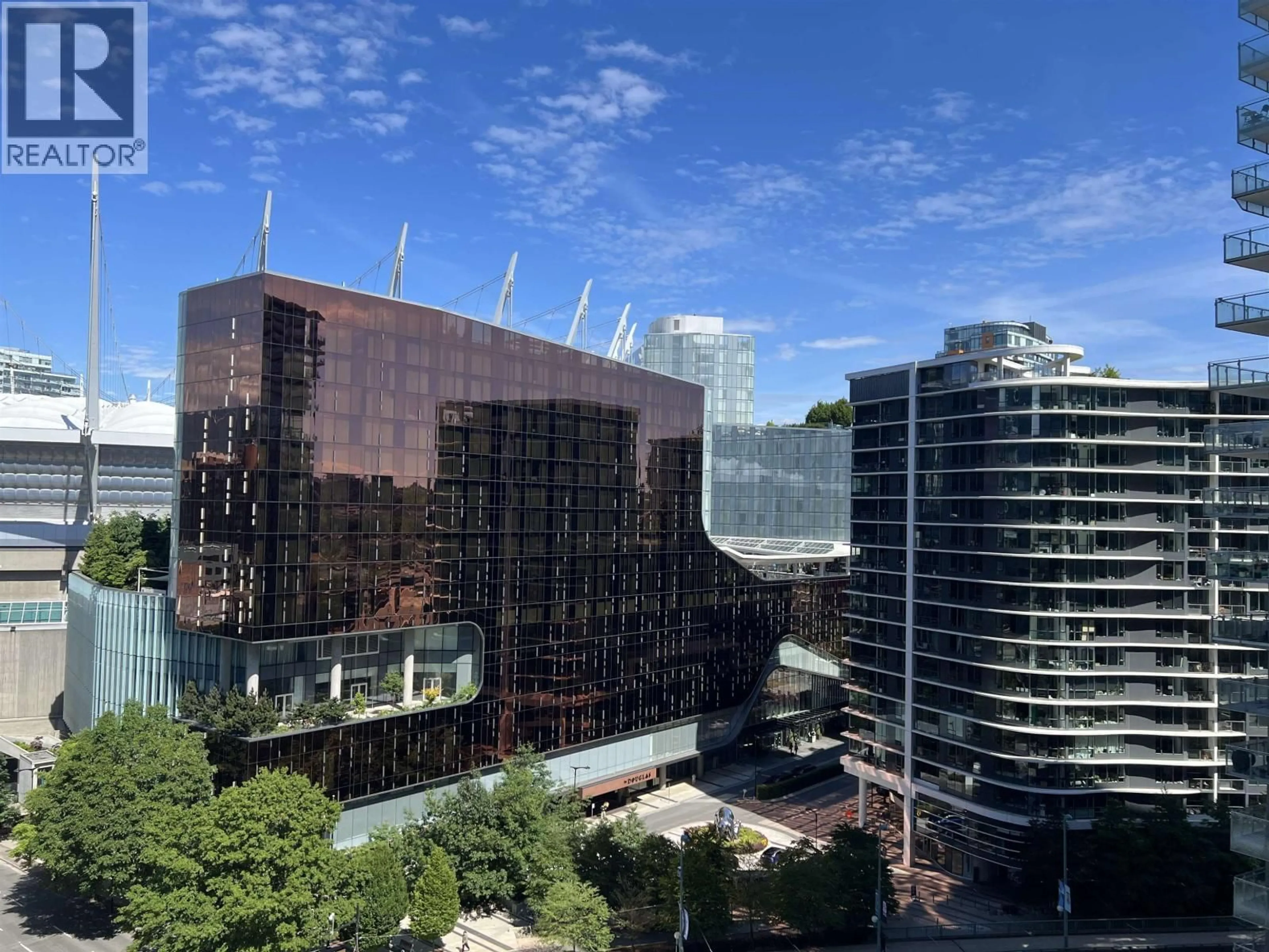 A pic from outside/outdoor area/front of a property/back of a property/a pic from drone, city buildings view from balcony for 1707 - 939 EXPO BOULEVARD, Vancouver British Columbia V6Z3G7