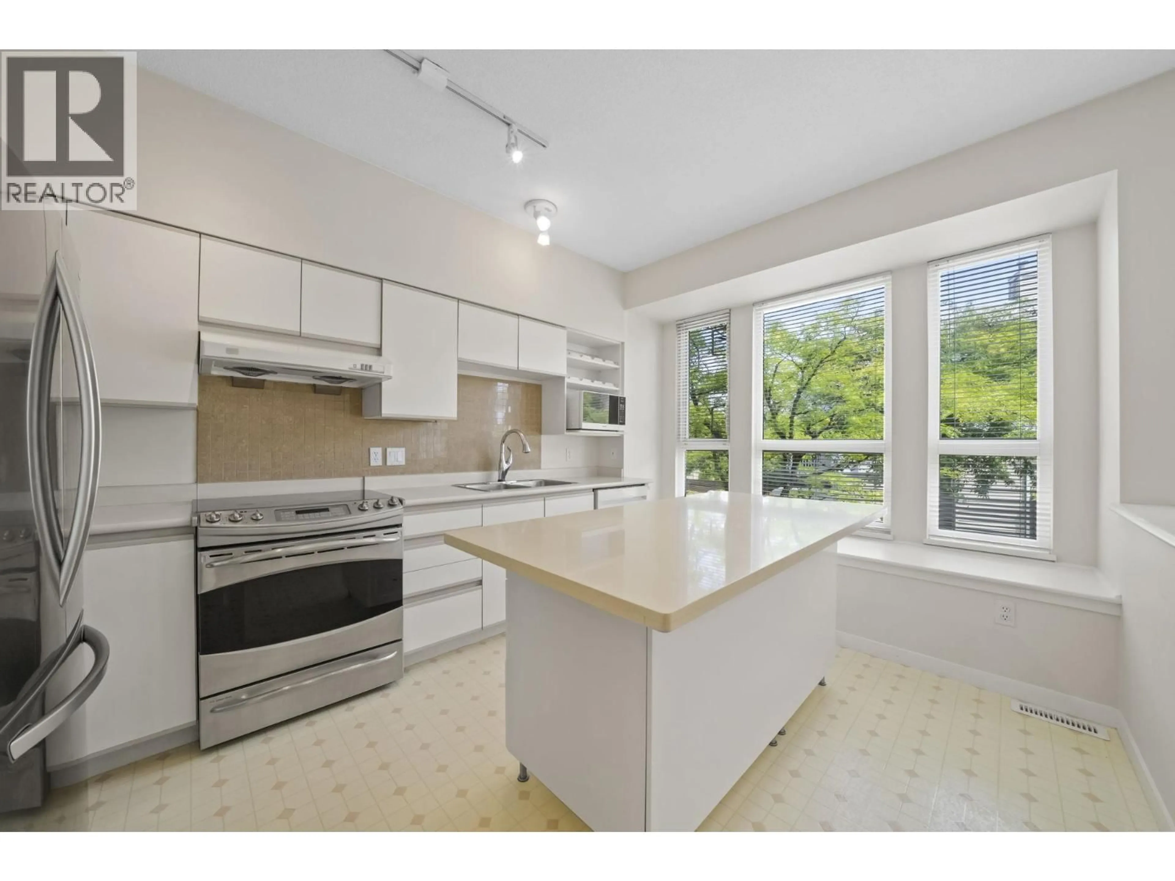 Open concept kitchen, unknown for 48 - 12311 MCNEELY DRIVE, Richmond British Columbia V6V2S2