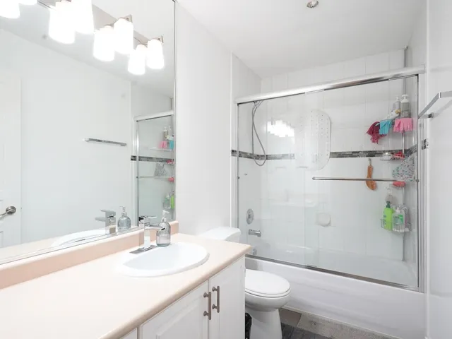 115 - 8139 121A STREET, Surrey 5