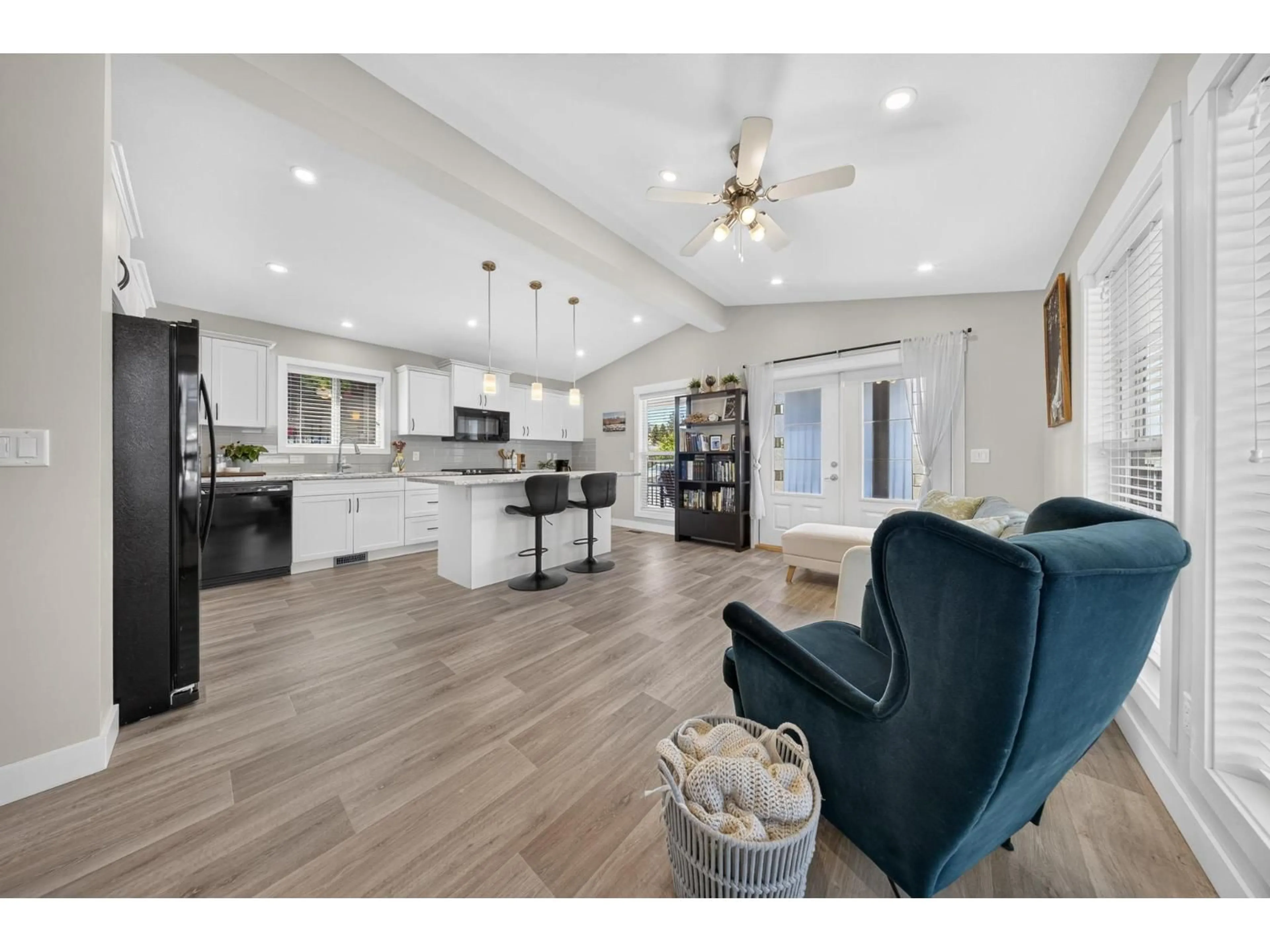 Open concept kitchen, unknown for 52 - 53480 BRIDAL FALLS ROAD, Rosedale British Columbia V0X1X1
