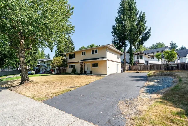 6304 SUNDANCE DRIVE, Surrey 2