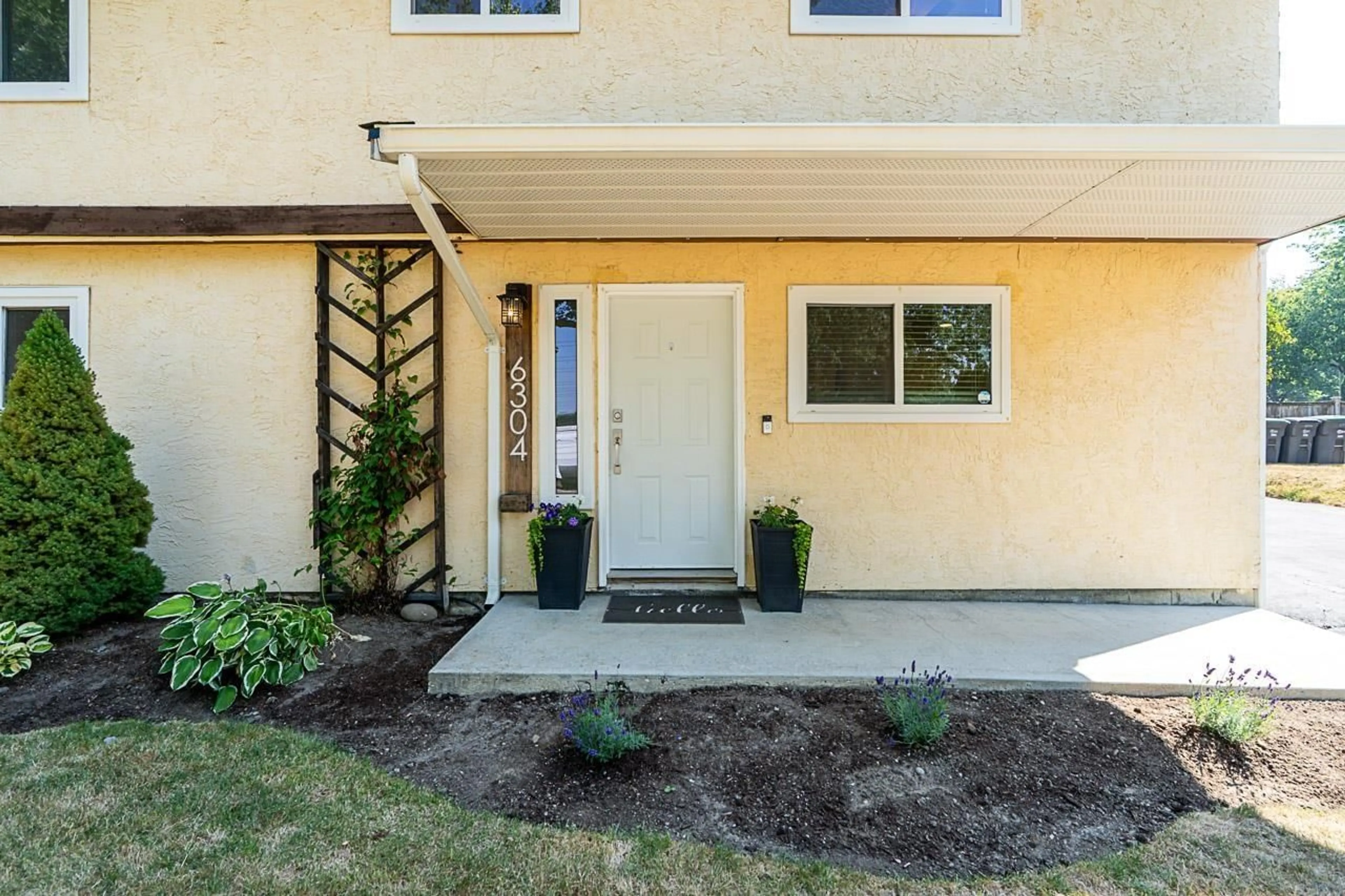 Unknown for 6304 SUNDANCE DRIVE, Surrey British Columbia V3S8A9