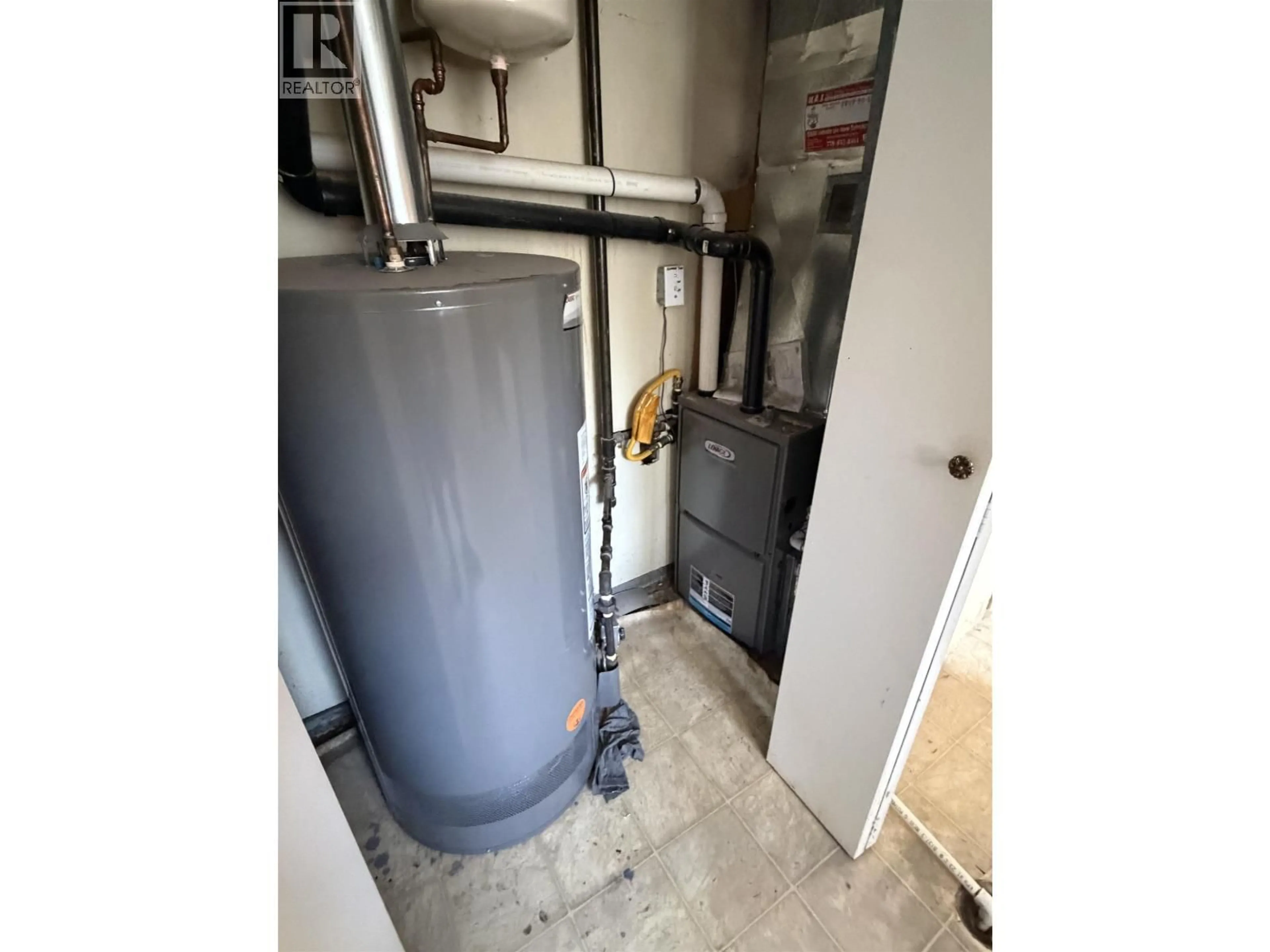 A pic of a room for 1175 BLUE HERON CRESCENT, Port Coquitlam British Columbia V3B1W9
