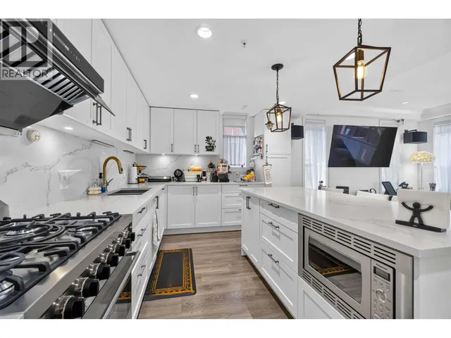 451 63RD AVENUE, Vancouver