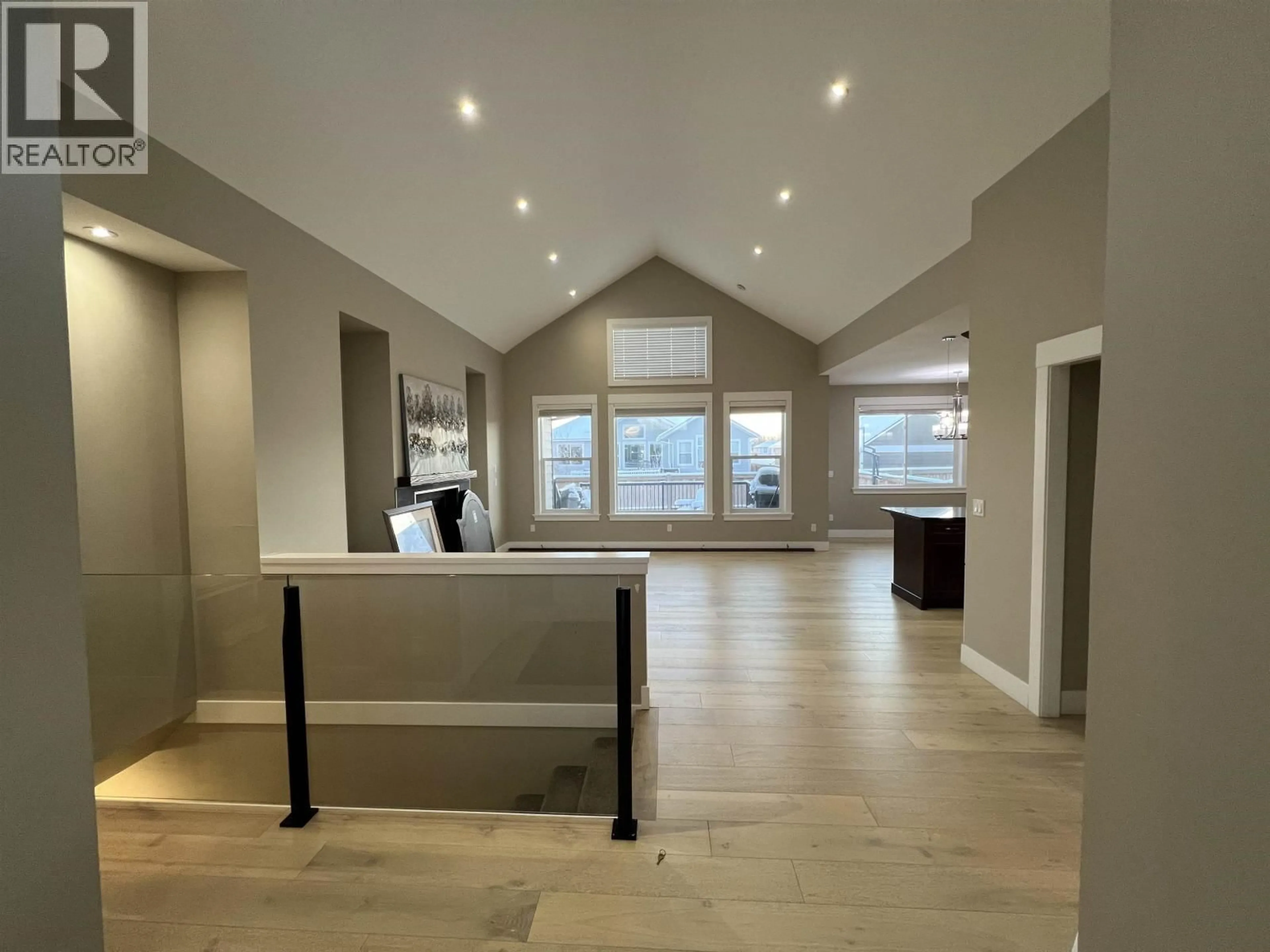 Indoor foyer for 11107 115 AVENUE, Fort St. John British Columbia V1J0N4