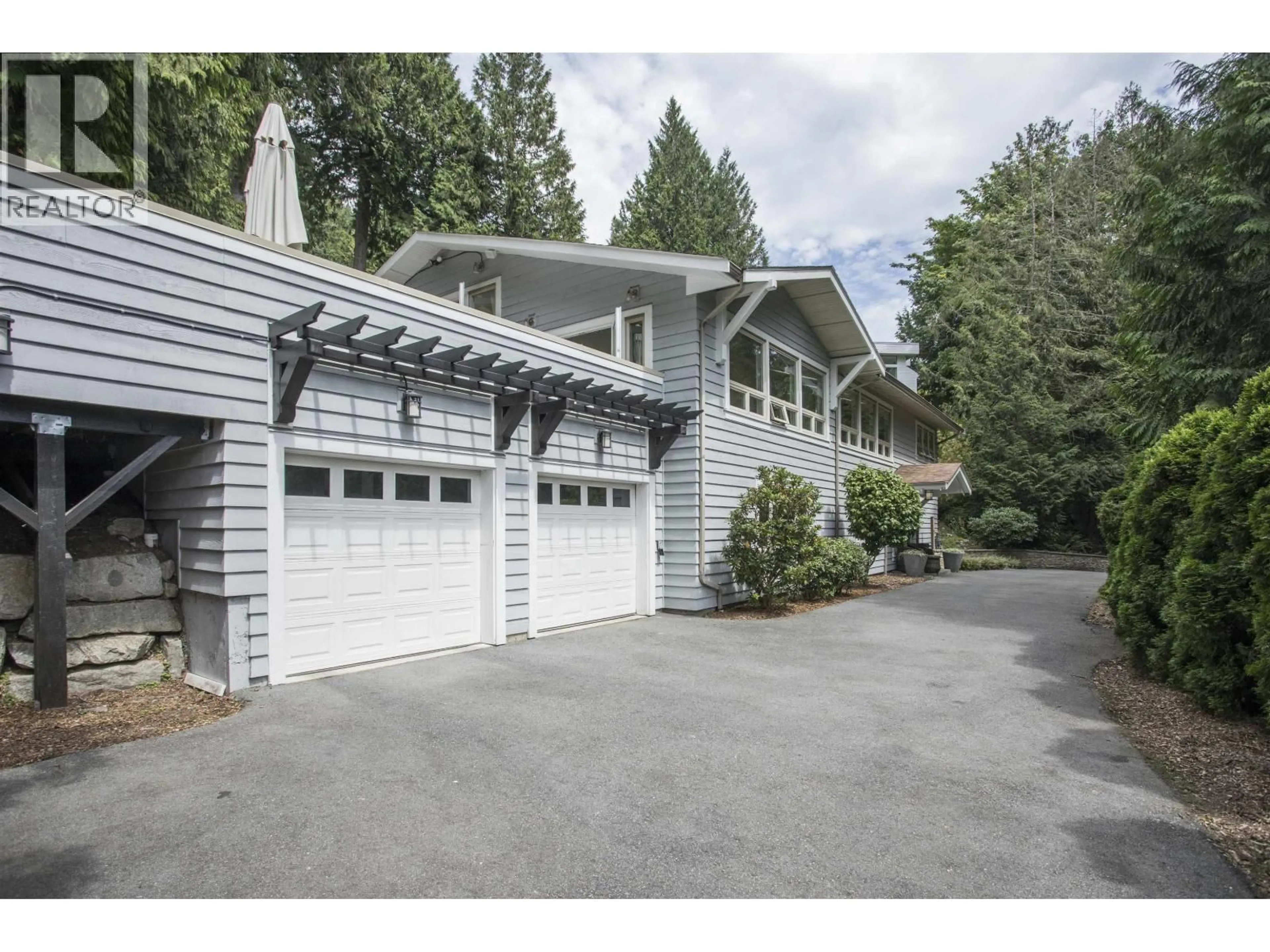 Indoor garage for 5770 PRIMROSE PLACE, West Vancouver British Columbia V7W2V3
