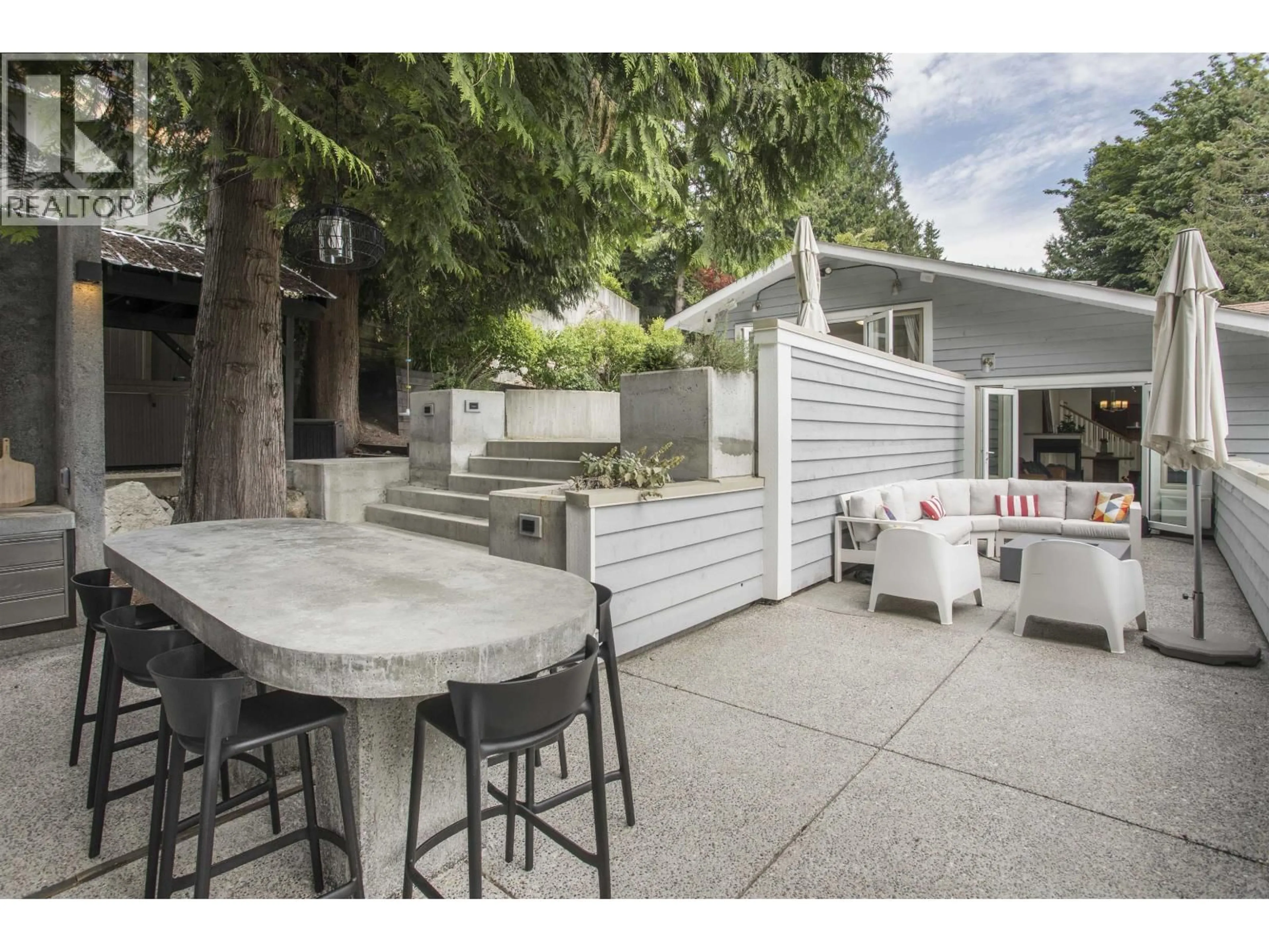 Patio, street for 5770 PRIMROSE PLACE, West Vancouver British Columbia V7W2V3