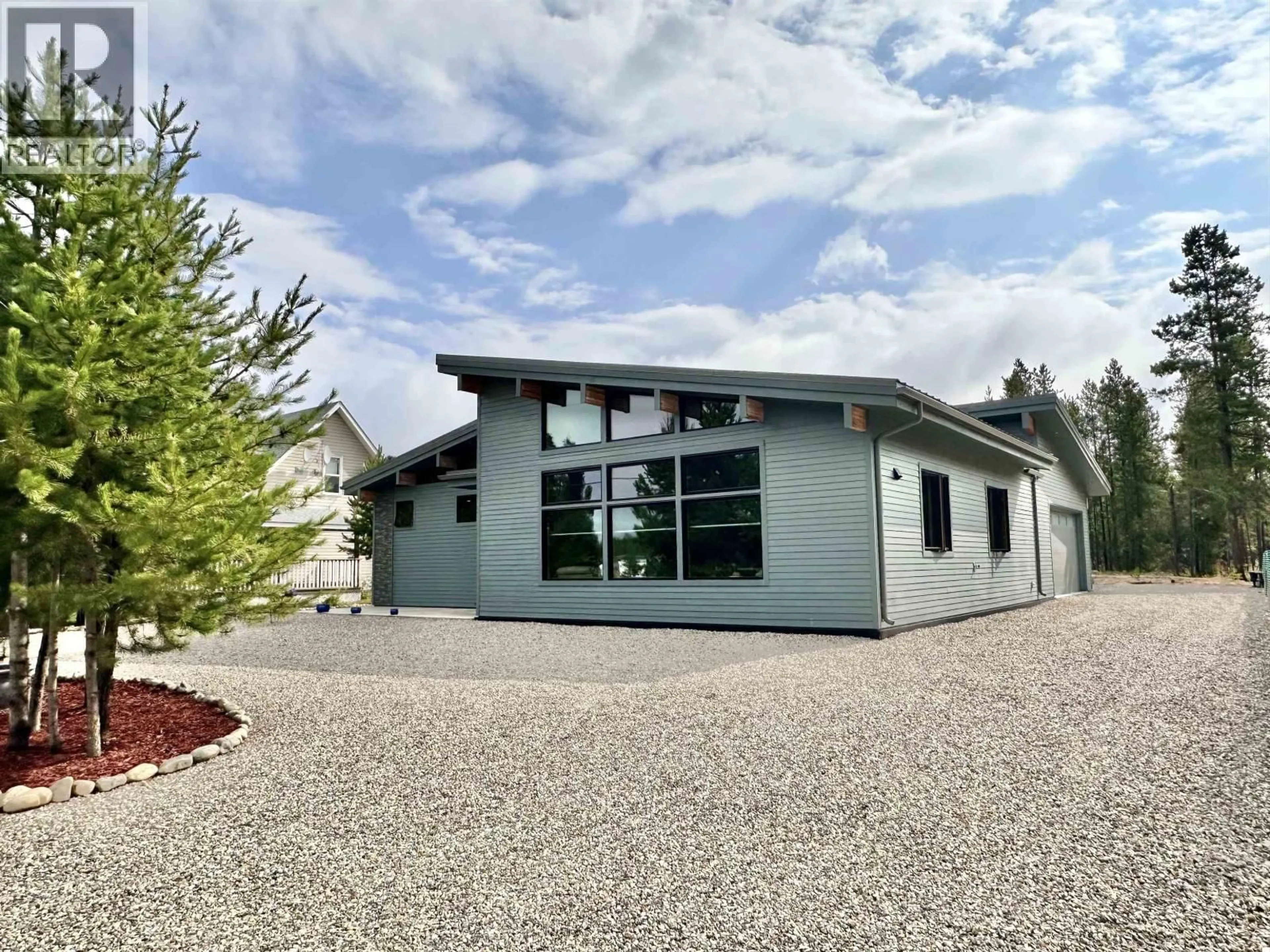 Home with vinyl exterior material, street for 209 DOGWOOD STREET, Valemount British Columbia V0E2Z0
