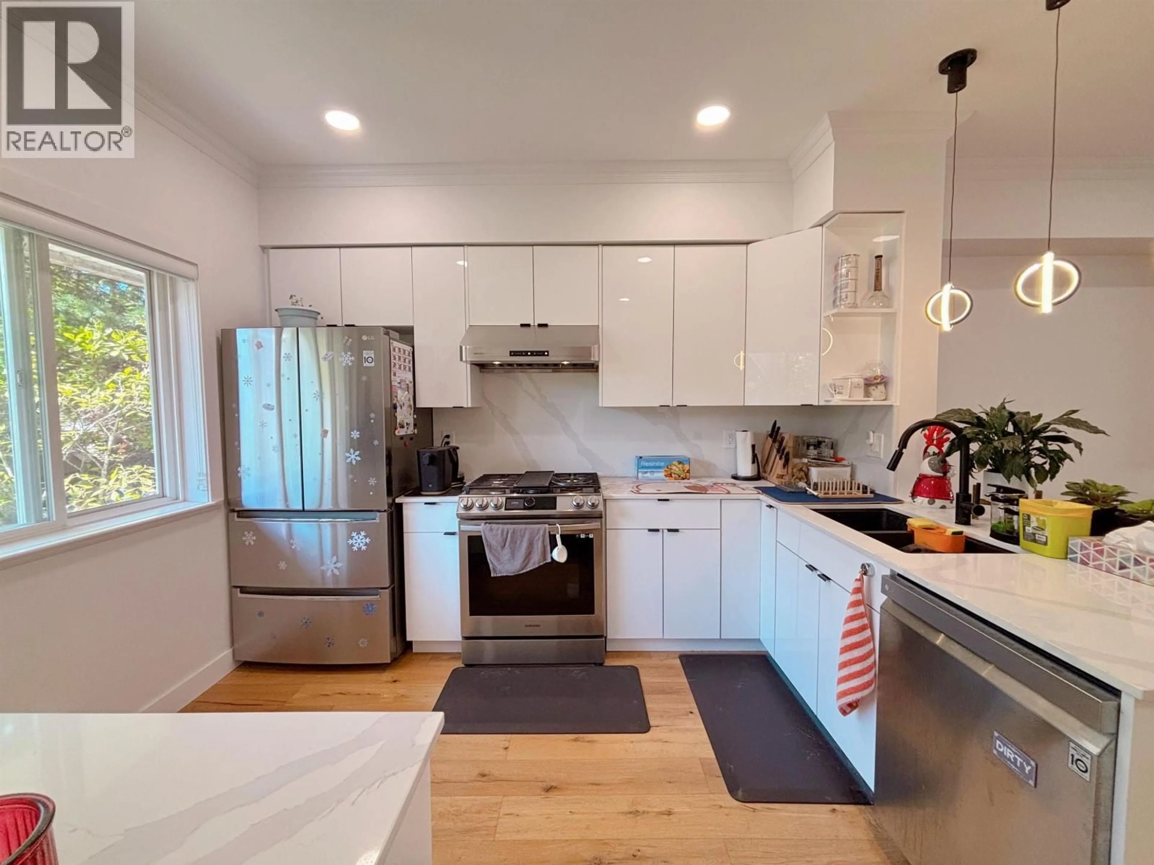 Open concept kitchen, unknown for 2 - 9288 KEEFER AVENUE, Richmond British Columbia V6Y4K9