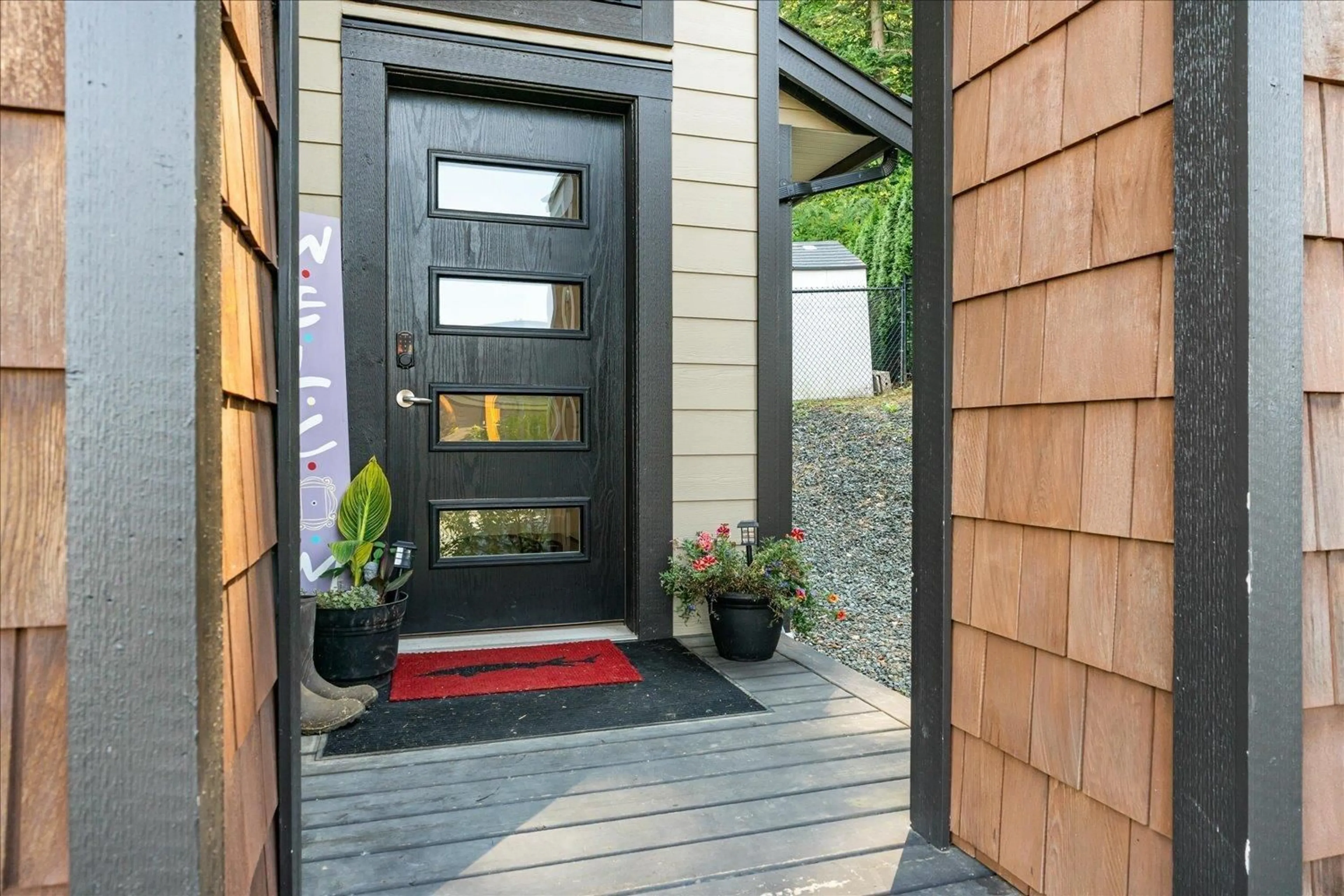Indoor entryway for 5486 MACLACHLAN PLACE, Chilliwack British Columbia V2R0P3