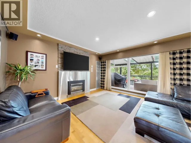712 SHAW AVENUE, Coquitlam 3