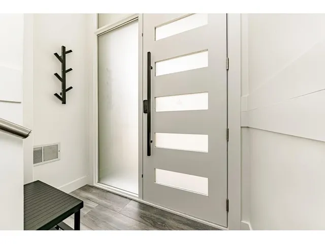 14927 KEW DRIVE, Surrey 4