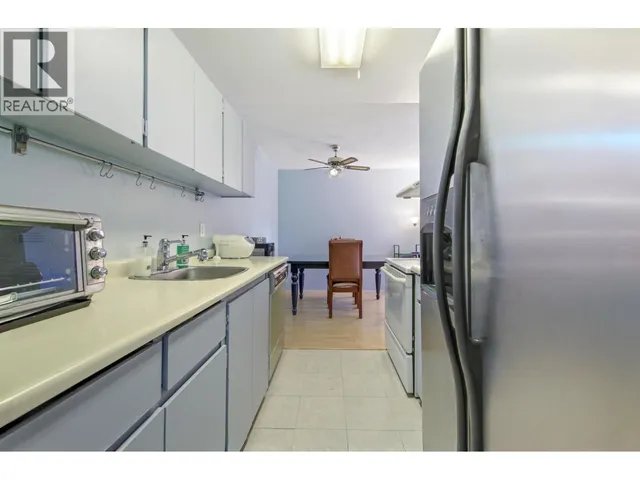 801 - 6689 WILLINGDON AVENUE, Burnaby 4