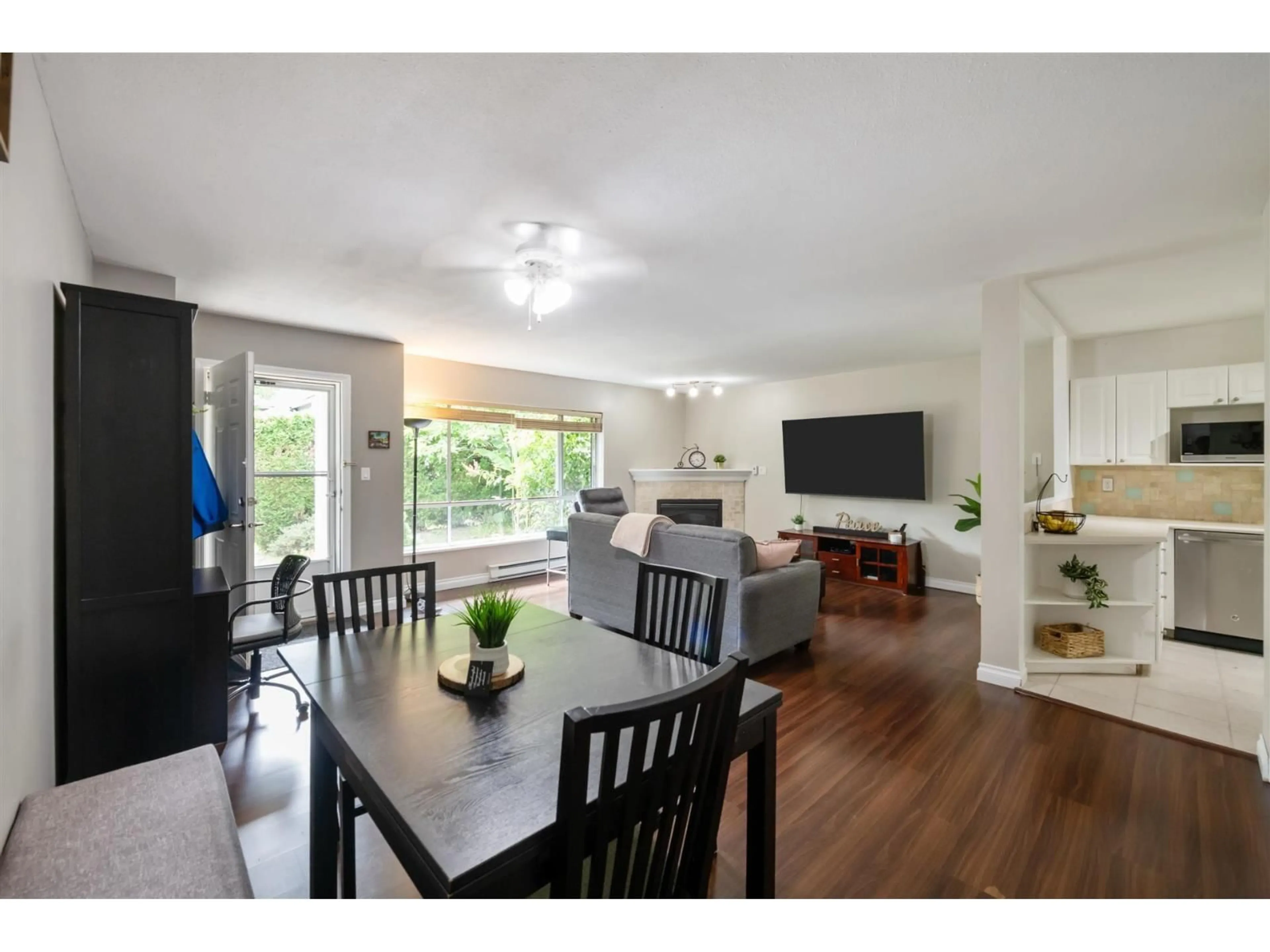 Unknown for 3 - 13660 84 AVENUE, Surrey British Columbia V3W0T6