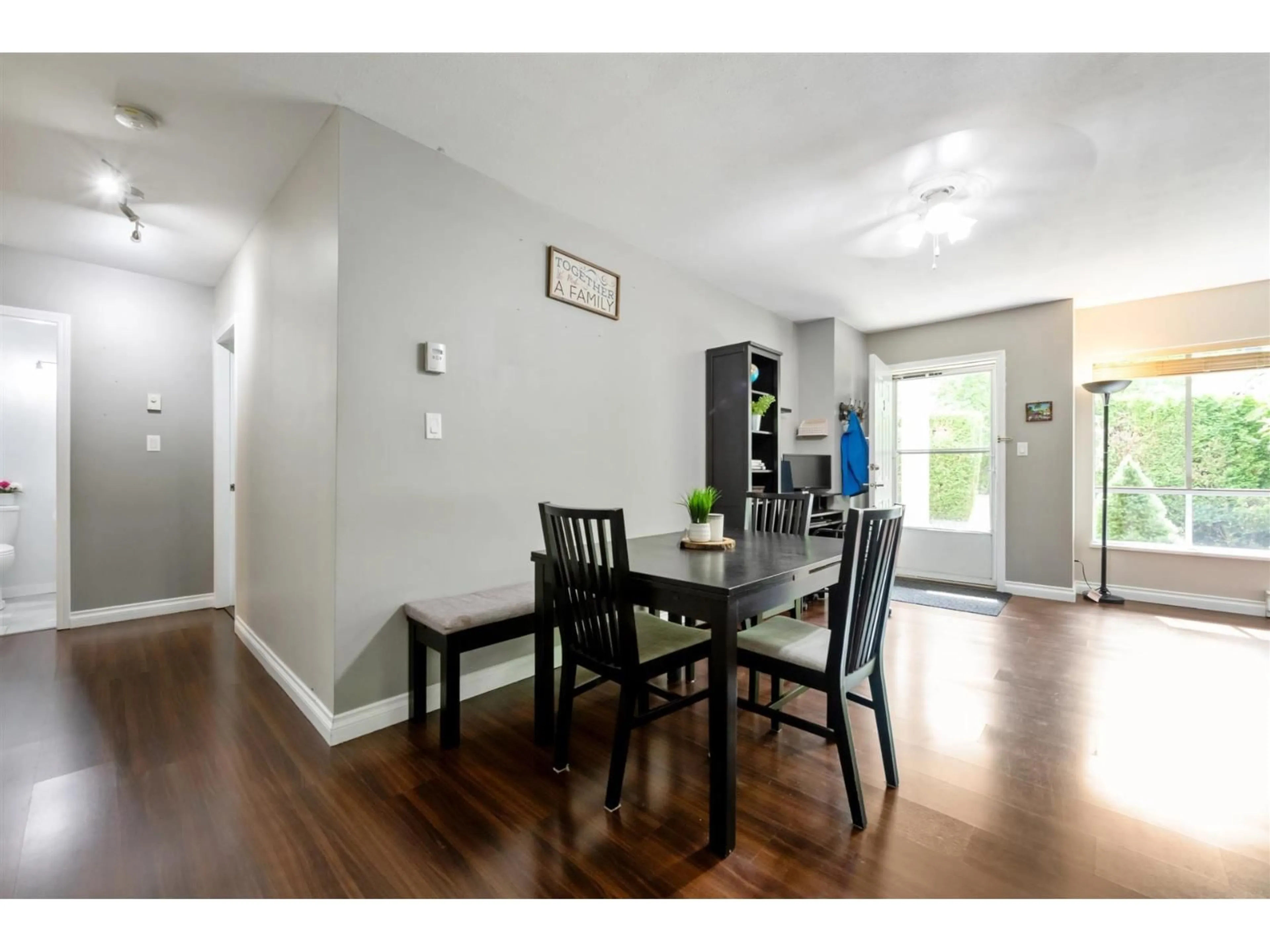 Dining room, wood/laminate floor for 3 - 13660 84 AVENUE, Surrey British Columbia V3W0T6