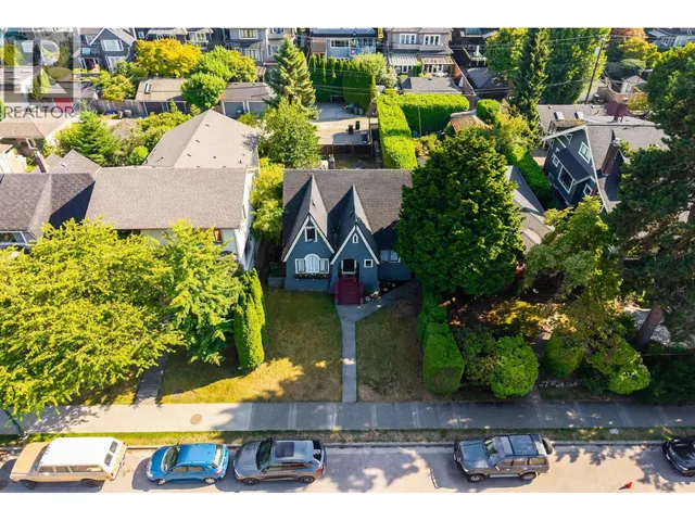 3026 POINT GREY ROAD, Vancouver 3