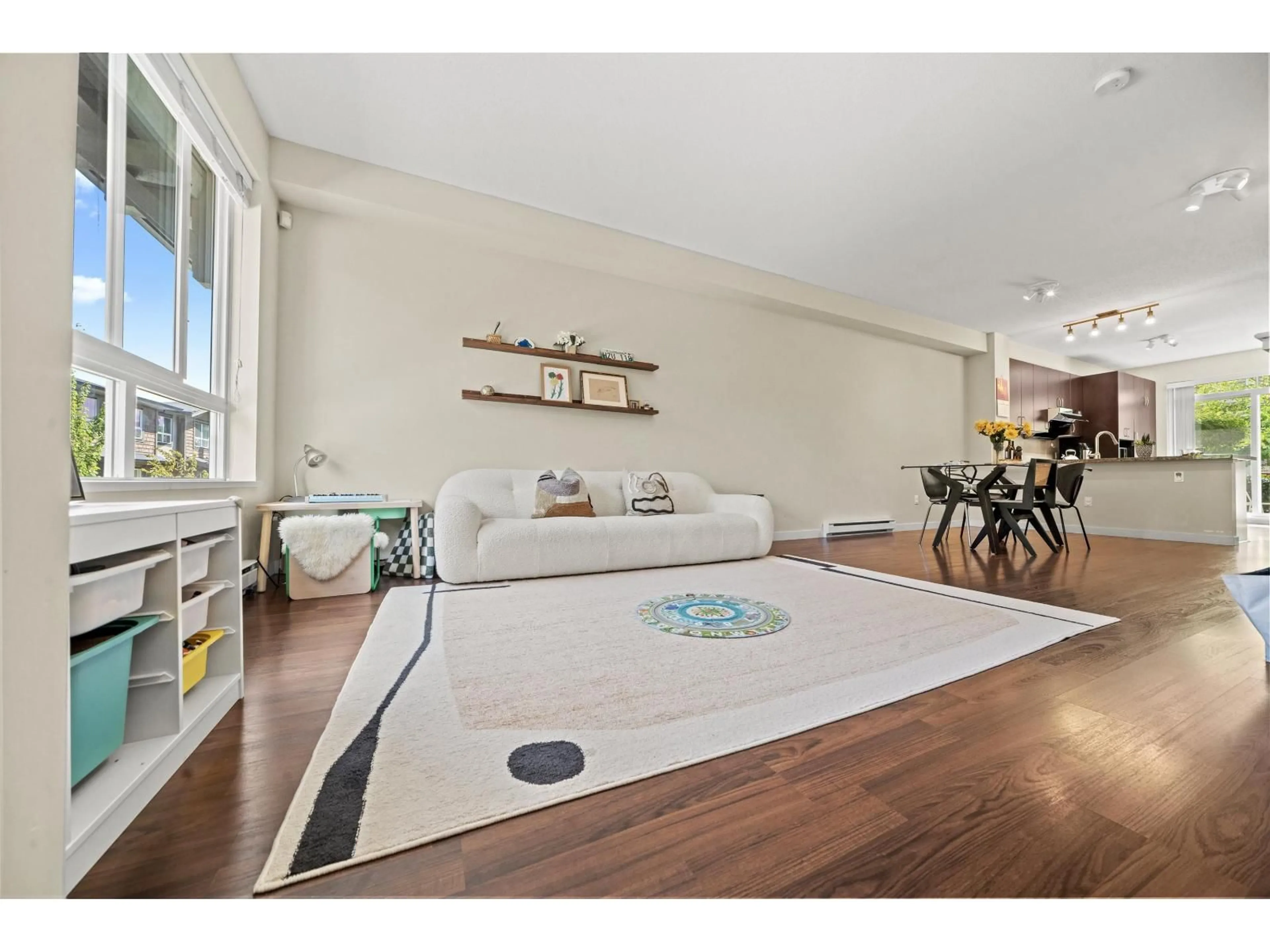 Living room with furniture, unknown for 94 - 2729 158 STREET, Surrey British Columbia V3Z1P4