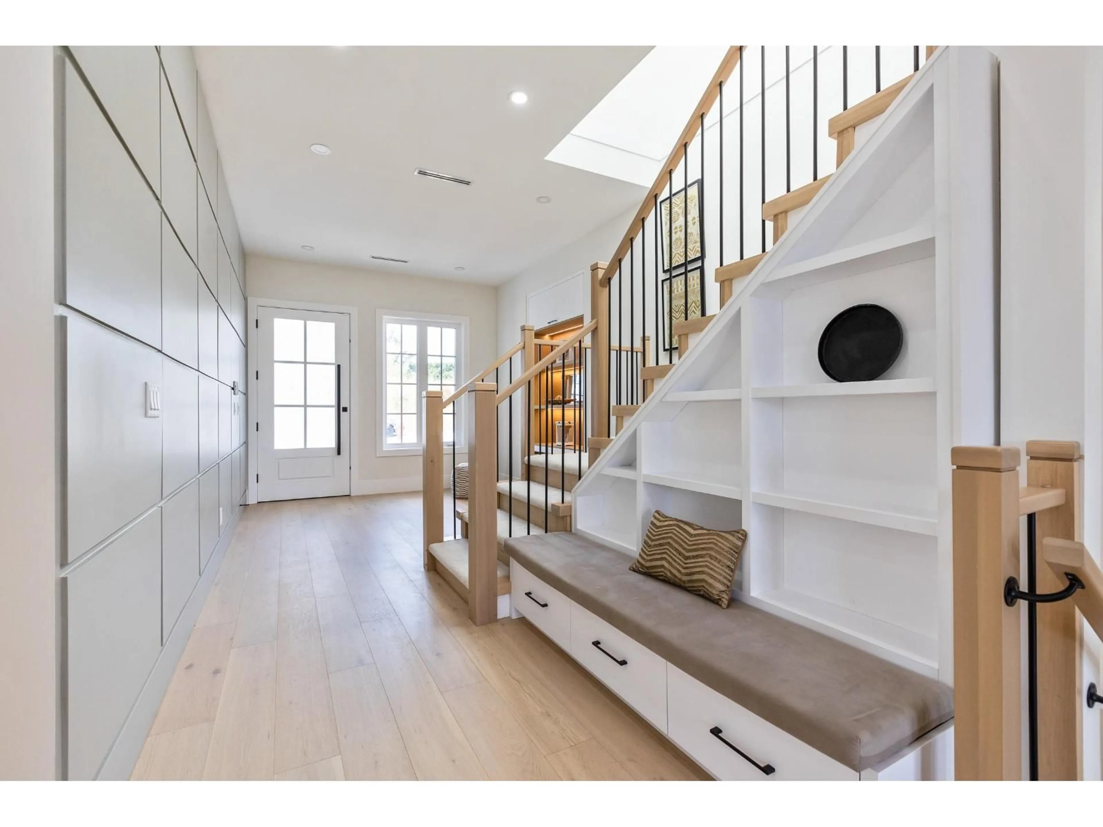 Indoor entryway for 6914 204A STREET, Langley British Columbia V2Y1R2
