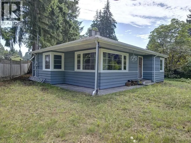 5724 PORPOISE BAY ROAD, Sechelt 5