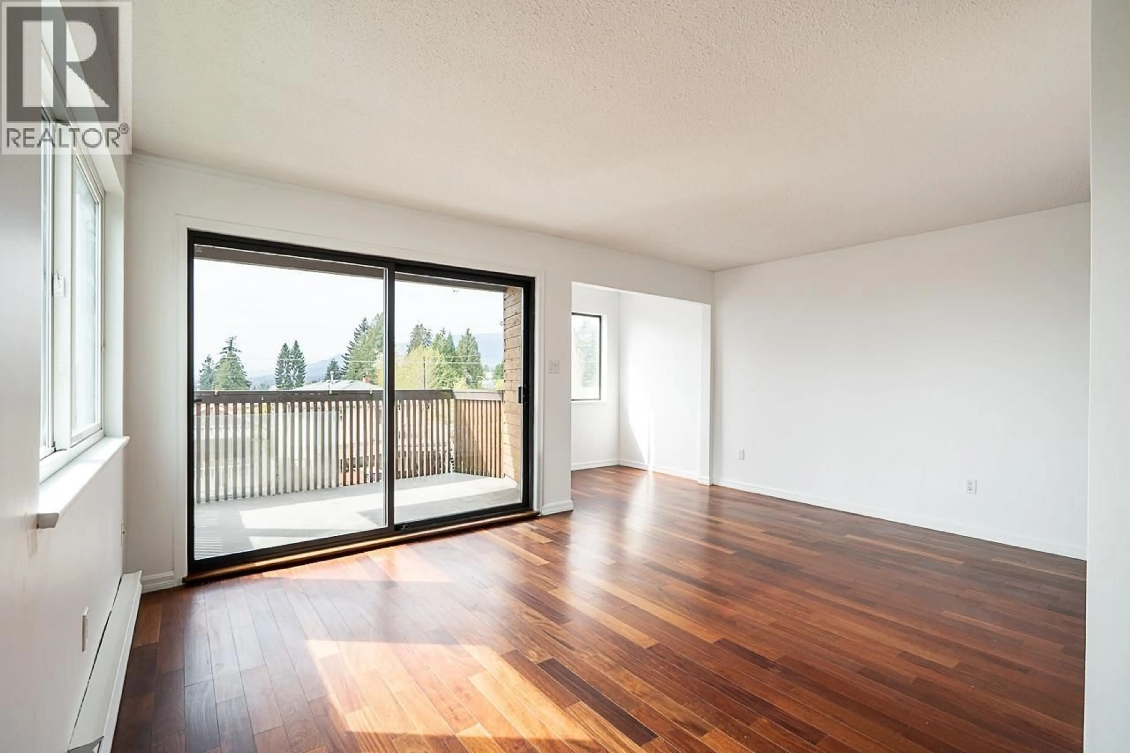 A pic of a room for 203 - 107 27TH STREET, North Vancouver British Columbia V7N4G5