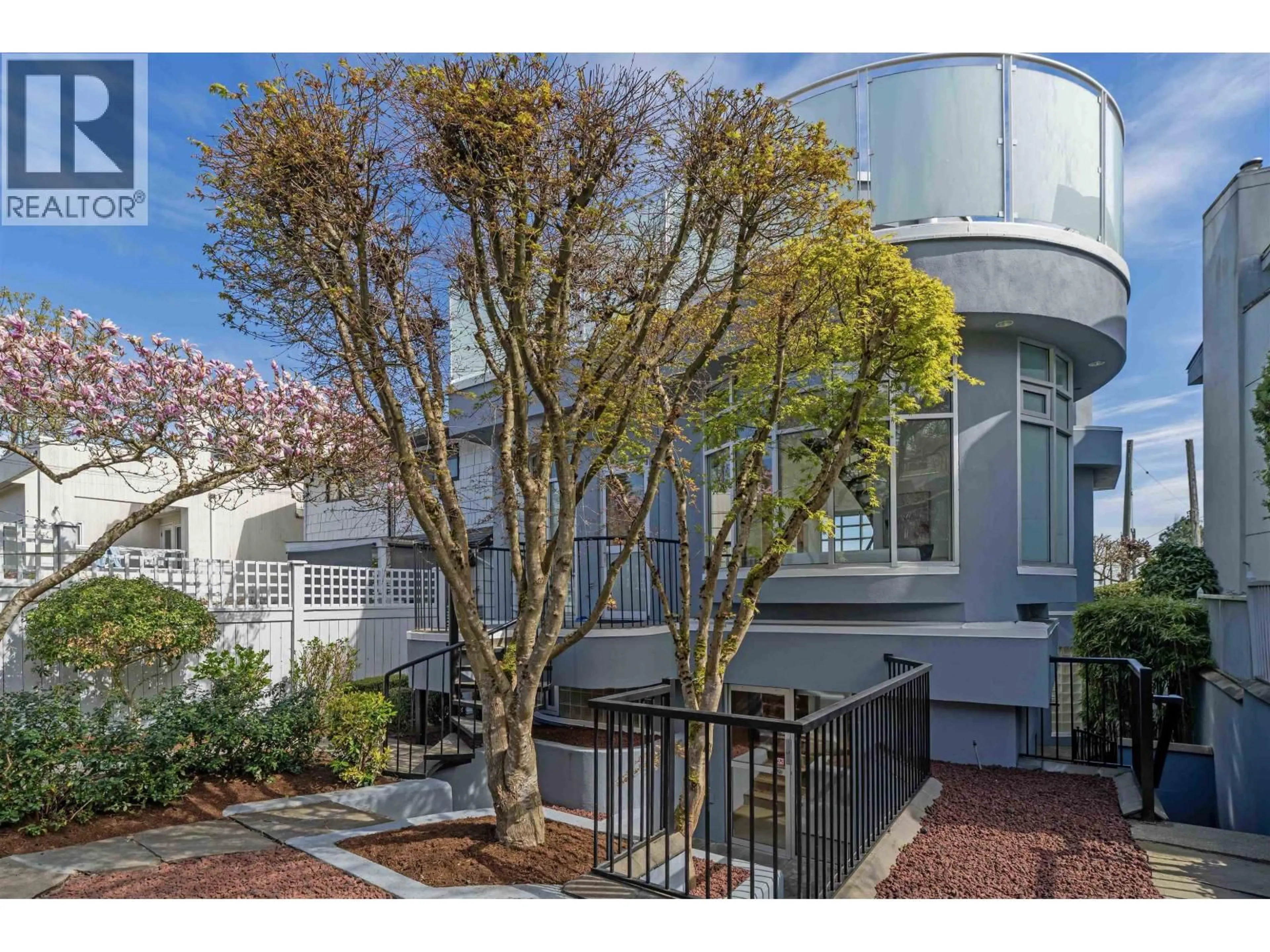 A pic from outside/outdoor area/front of a property/back of a property/a pic from drone, street for 3043 ALMA STREET, Vancouver British Columbia V6R2H8