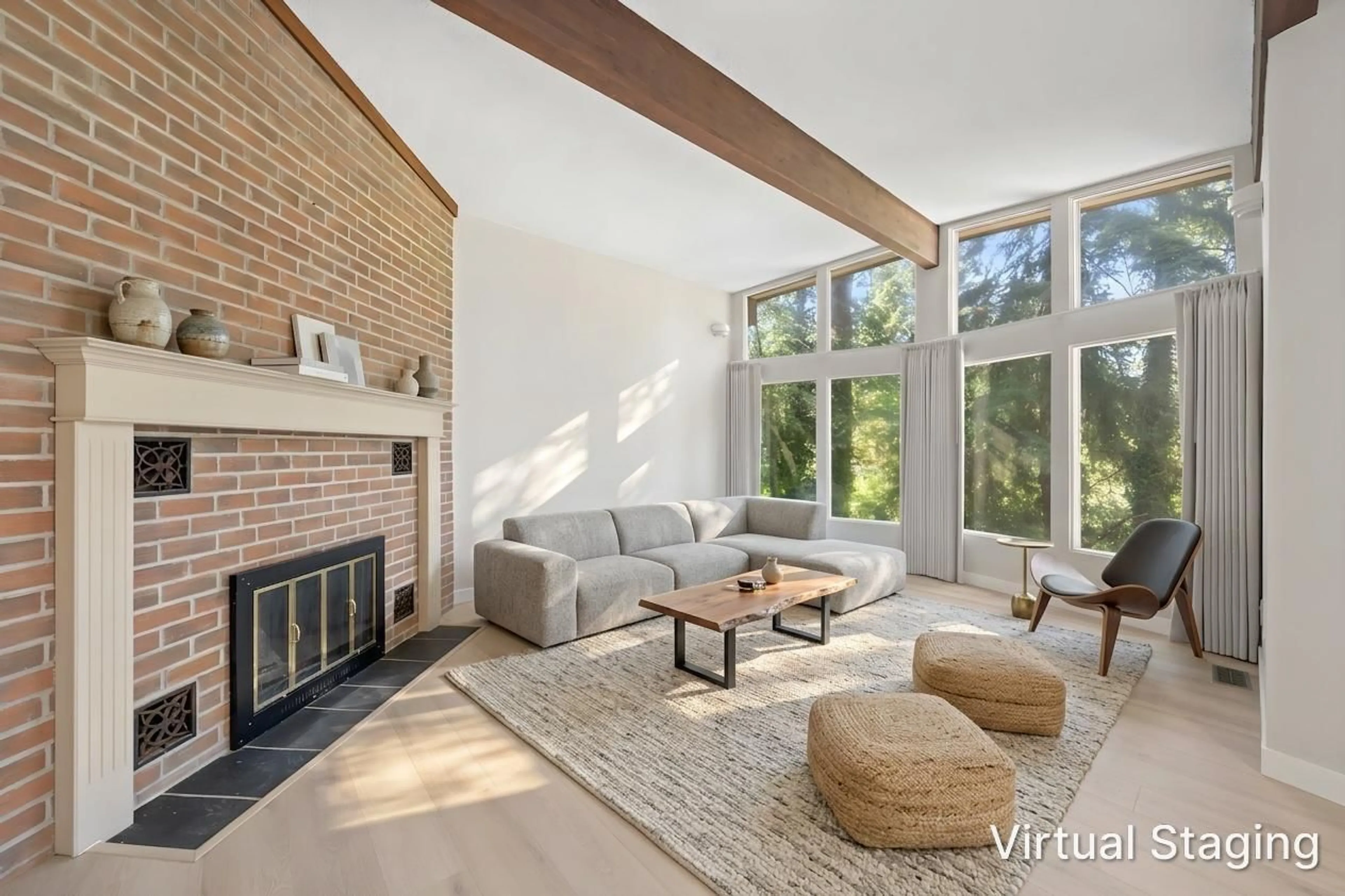 Living room with furniture, unknown for 14340 28TH AVENUE, Surrey British Columbia V4P2H1