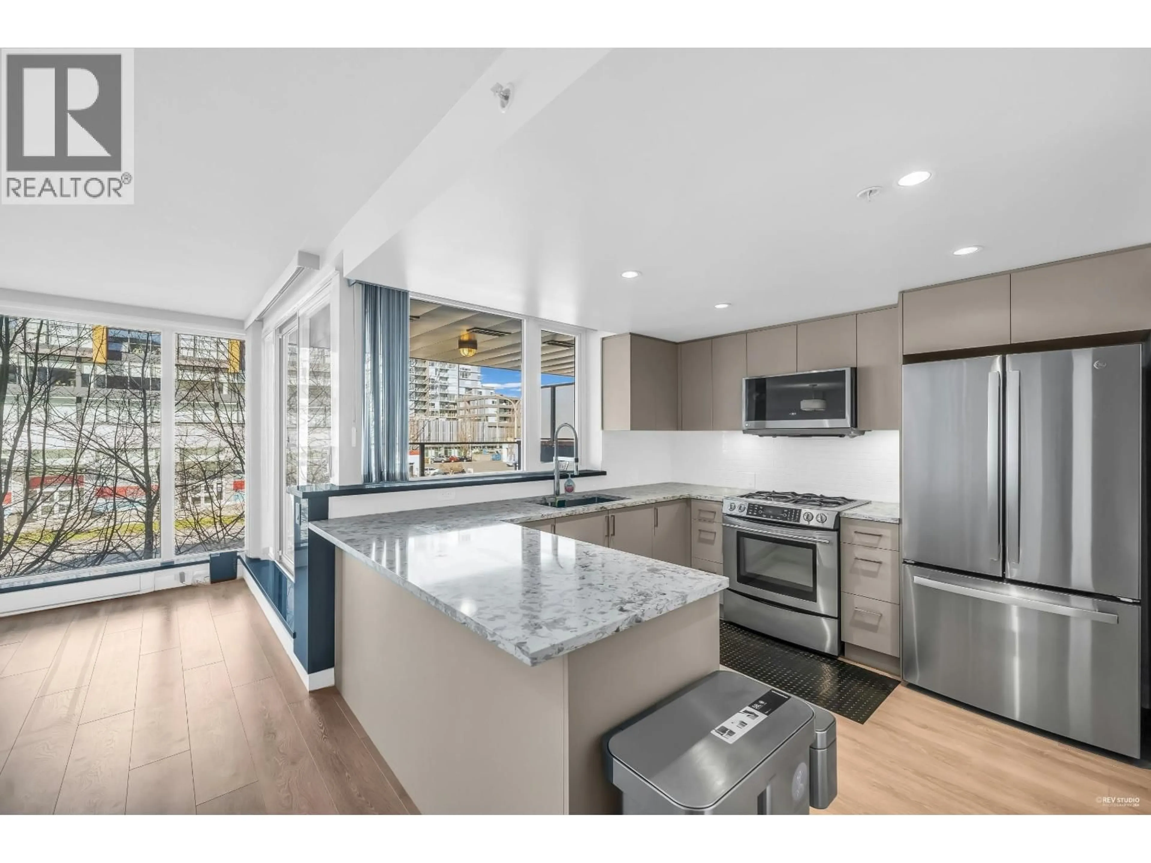 Open concept kitchen, ceramic/tile floor for 3005 - 8080 GRANVILLE AVENUE, Richmond British Columbia V6Y1P3