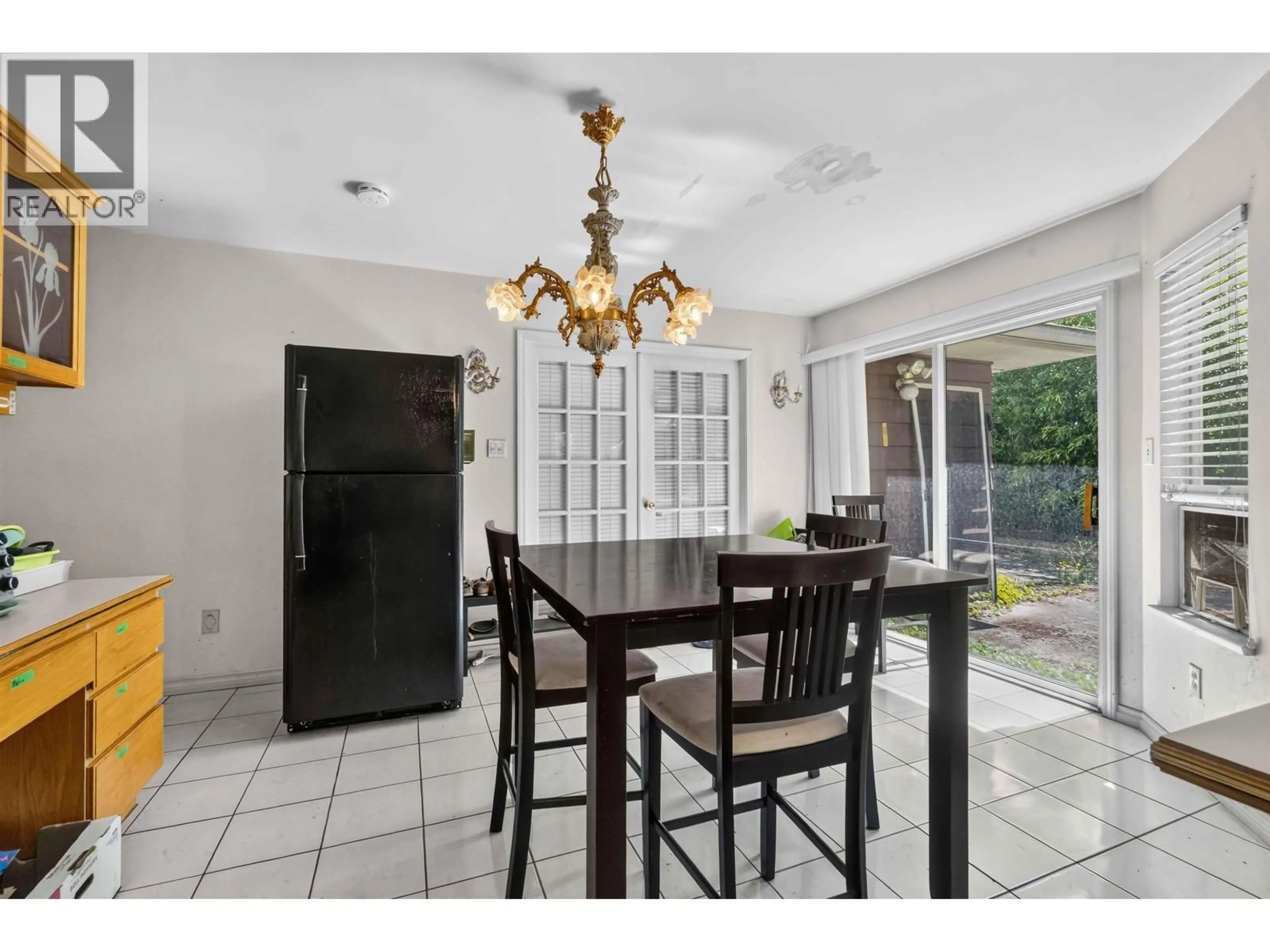 Dining room, ceramic/tile floor for 3780 CUNNINGHAM DRIVE, Richmond British Columbia V6X3N5