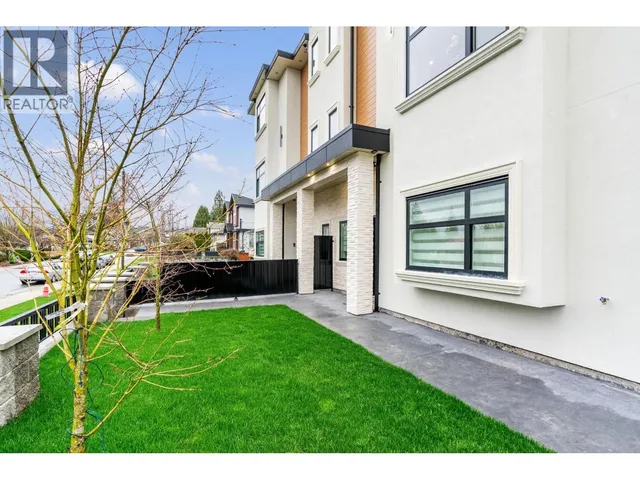 2 - 8464 15 AVENUE, Burnaby 2